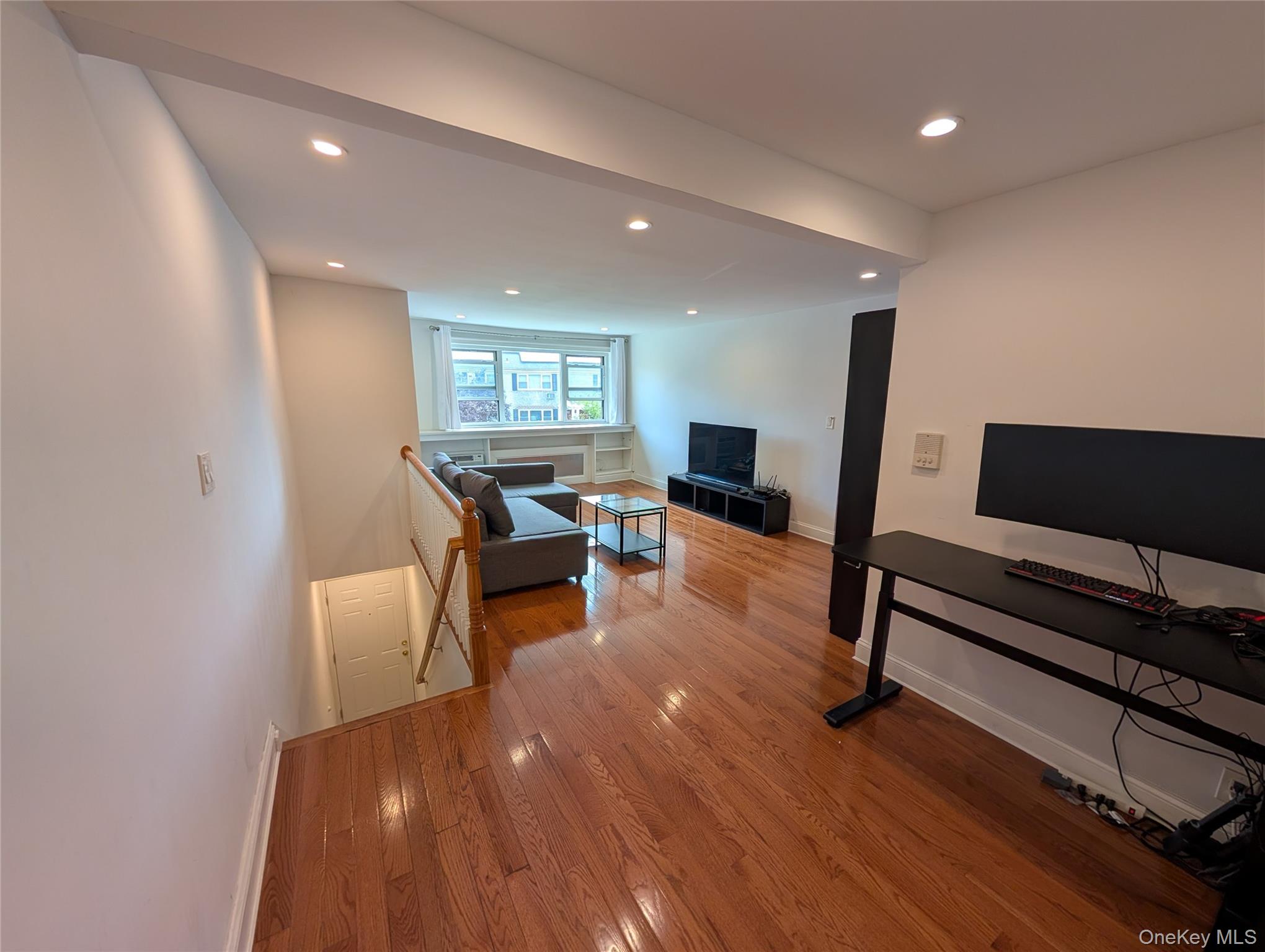 15048 Jewel Avenue, Unit 70B photo 3