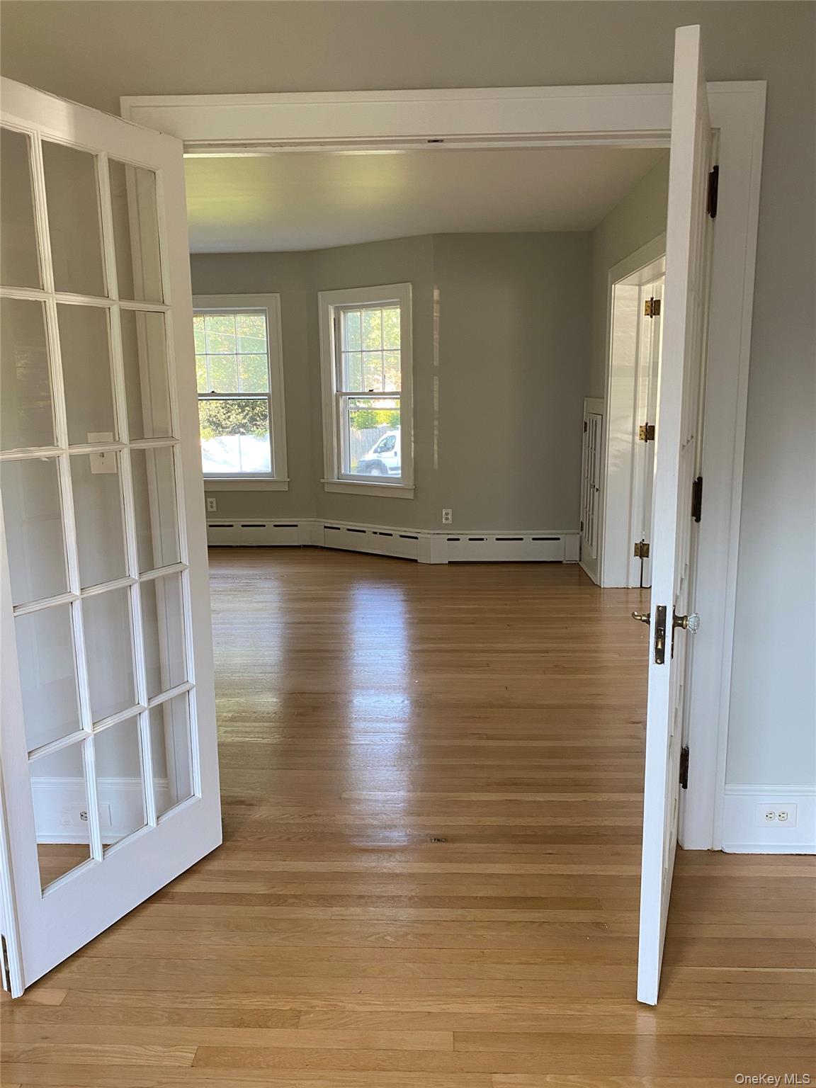 160 W Neck Road – For Rent photo 7