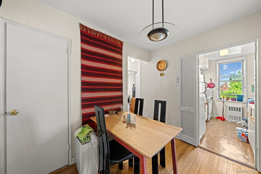31-85 Crescent Street, Unit 608 photo 14