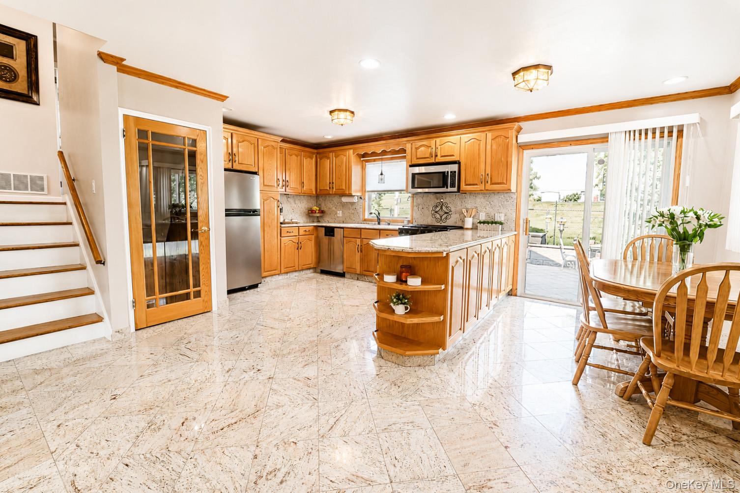 688 Pleasantview Court – For Sale photo 11
