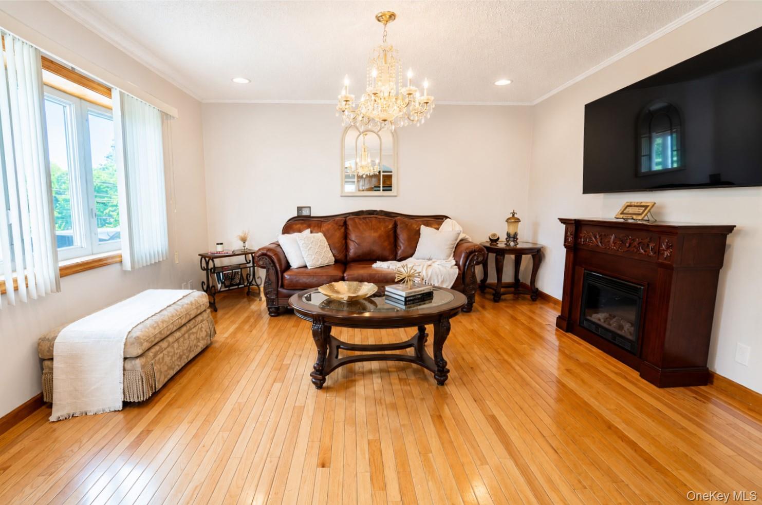 688 Pleasantview Court – For Sale photo 9