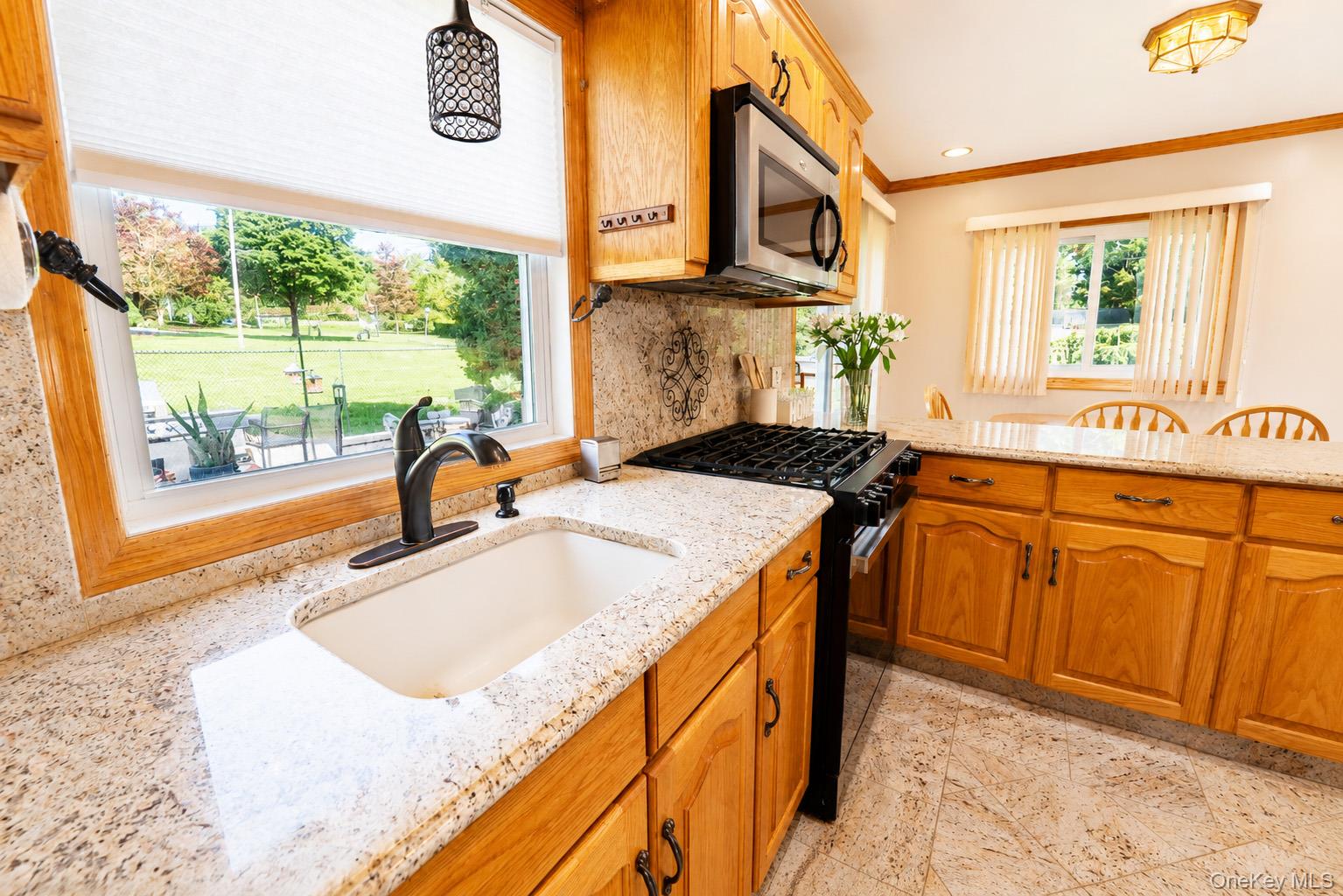 688 Pleasantview Court – For Sale photo 14