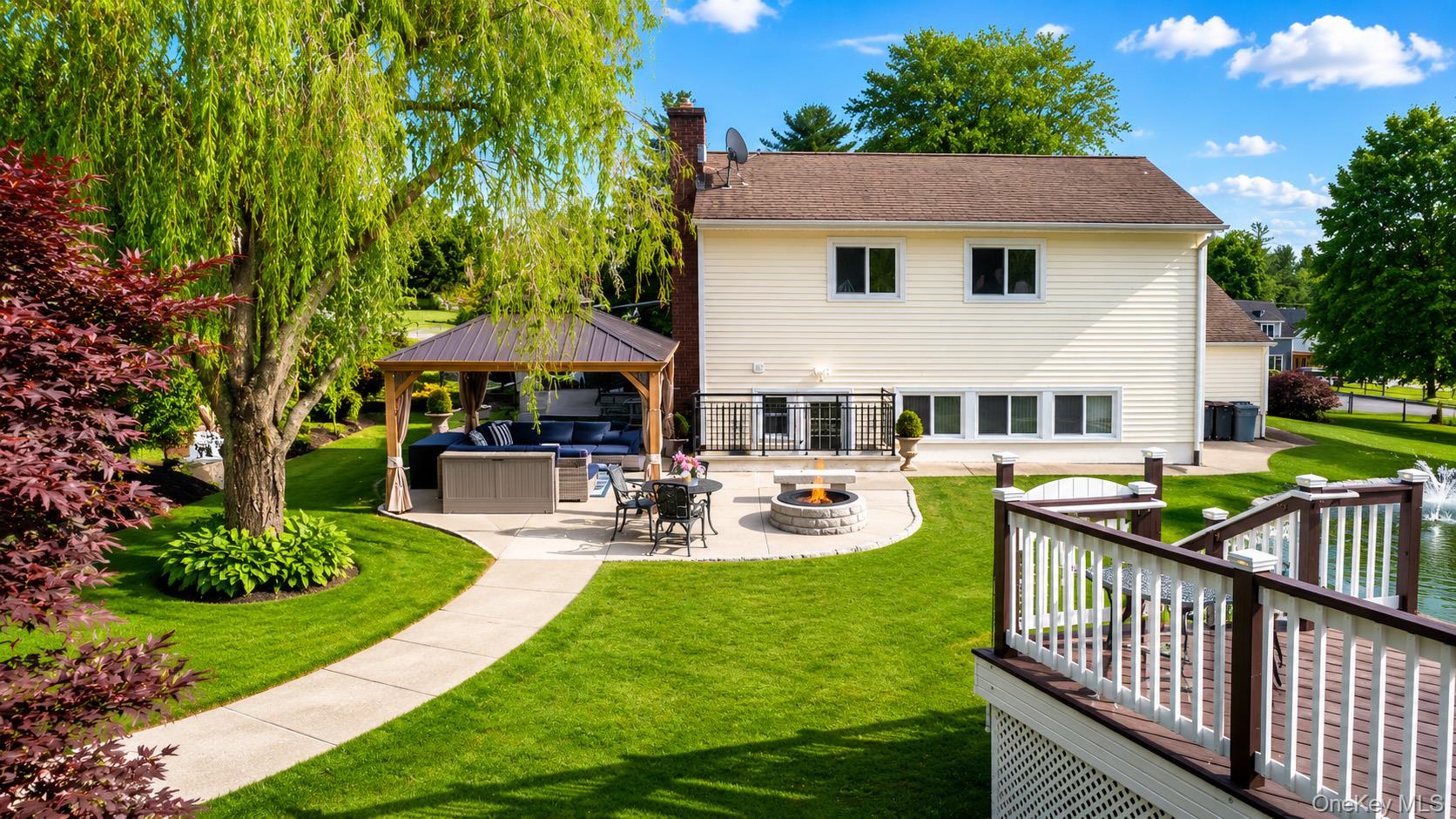688 Pleasantview Court – For Sale