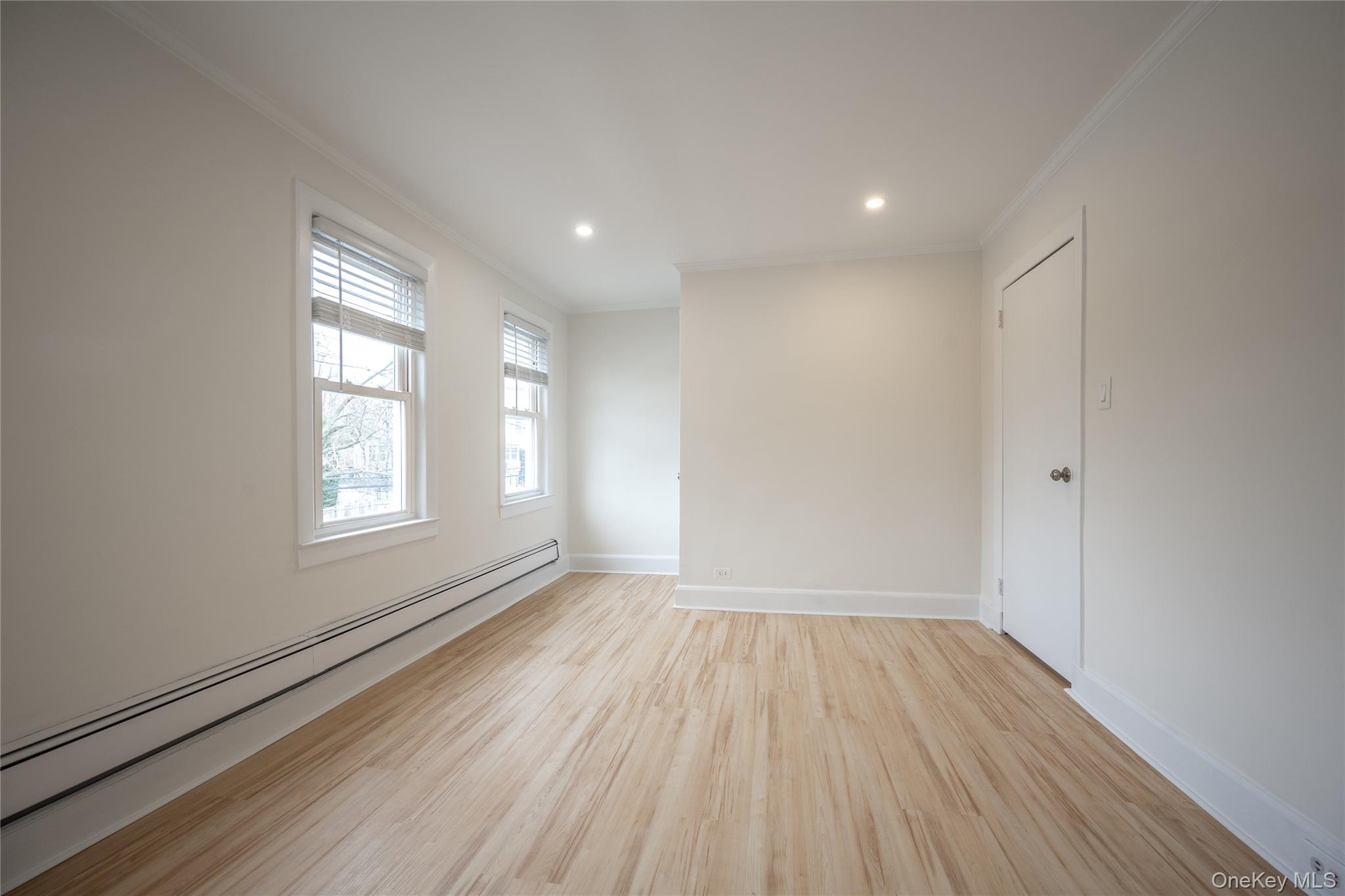 14 Deane Place – For Rent photo 31