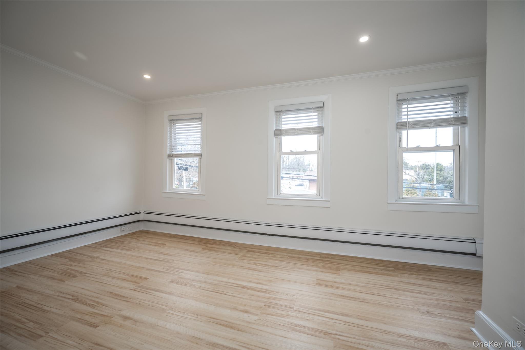 14 Deane Place – For Rent photo 30