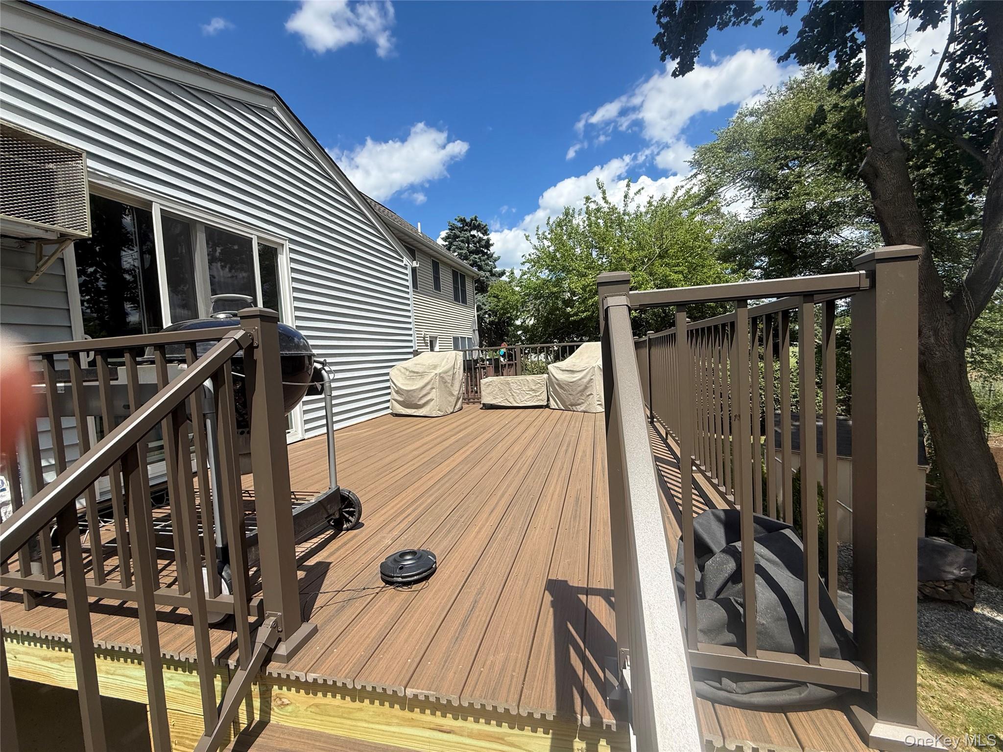 14 Deane Place – For Rent photo 36