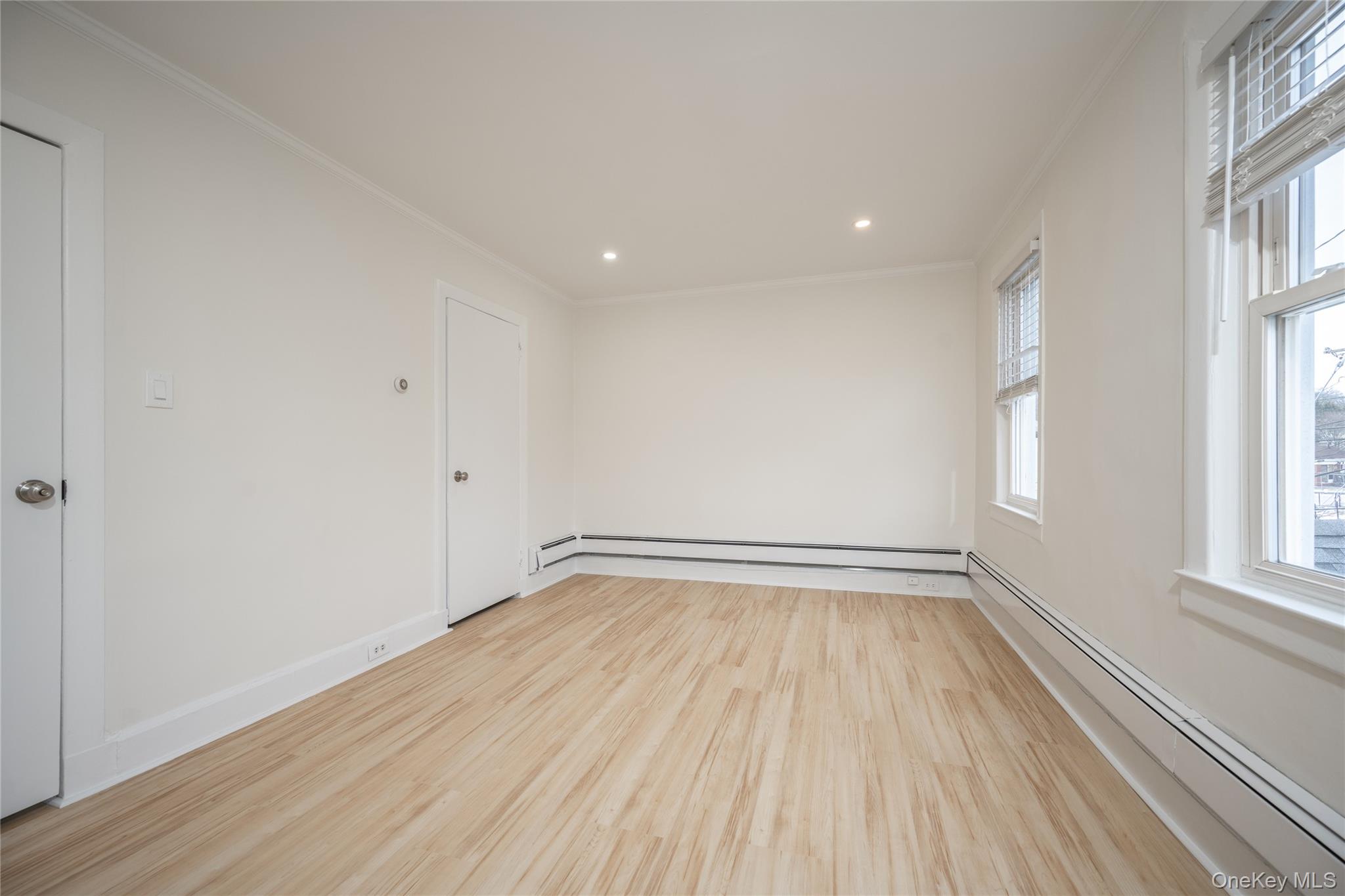 14 Deane Place – For Rent photo 32