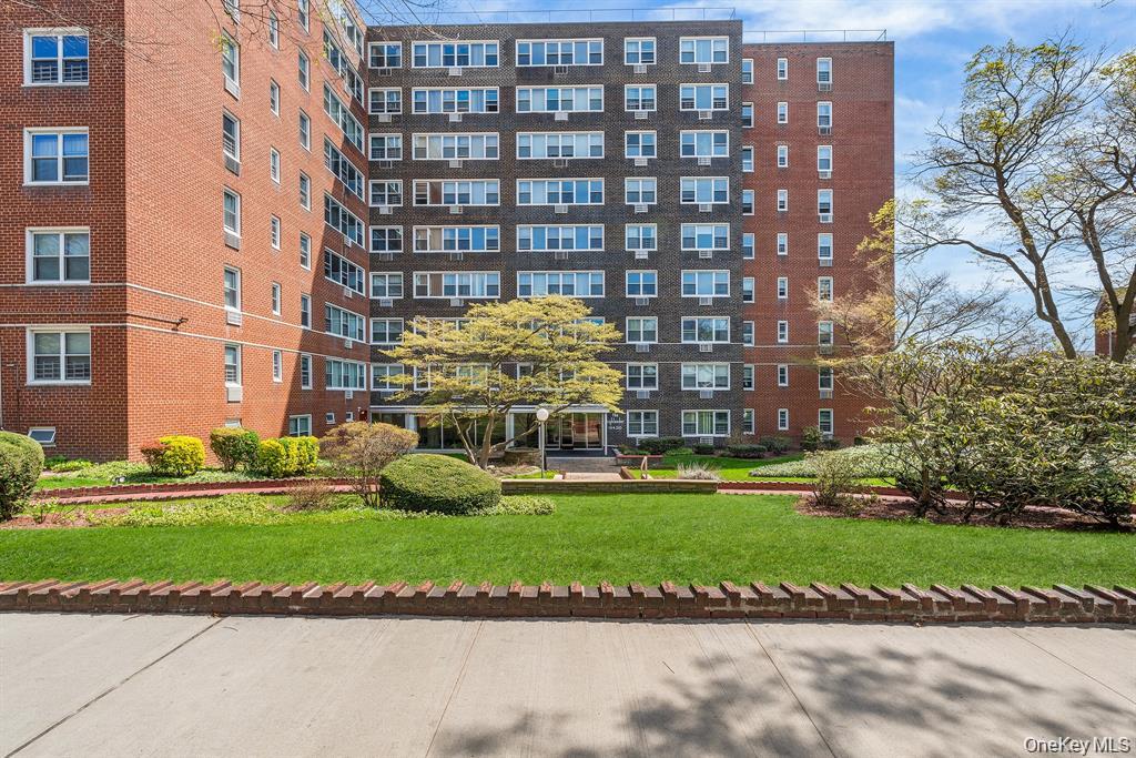 16420 Highland Avenue, Unit 3T