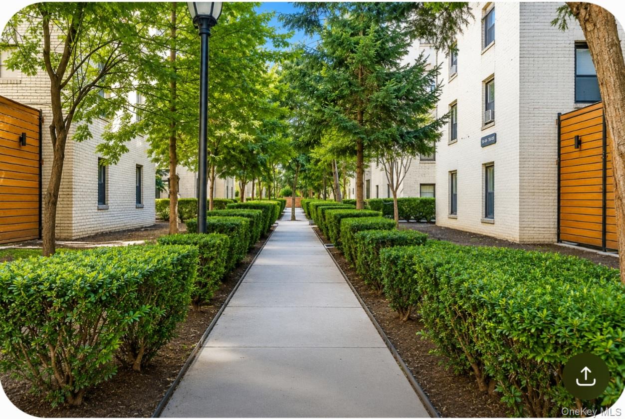 21-28 35 St, Unit 3G