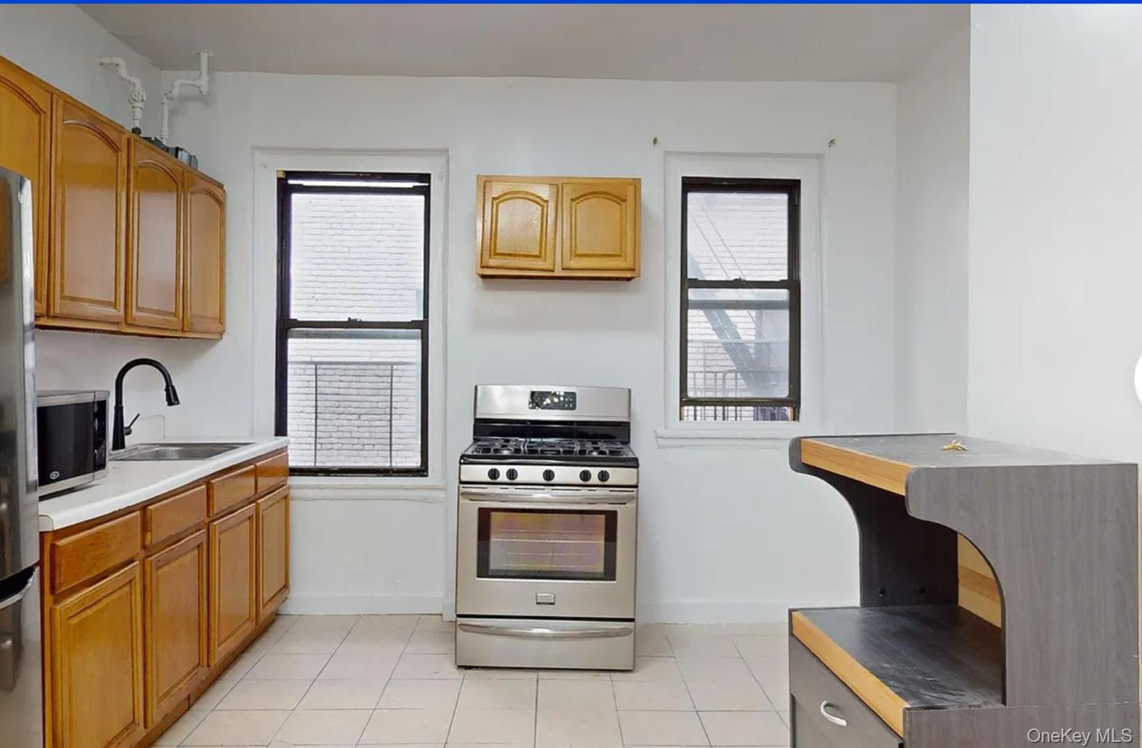 21-28 35 St, Unit 3G photo 4
