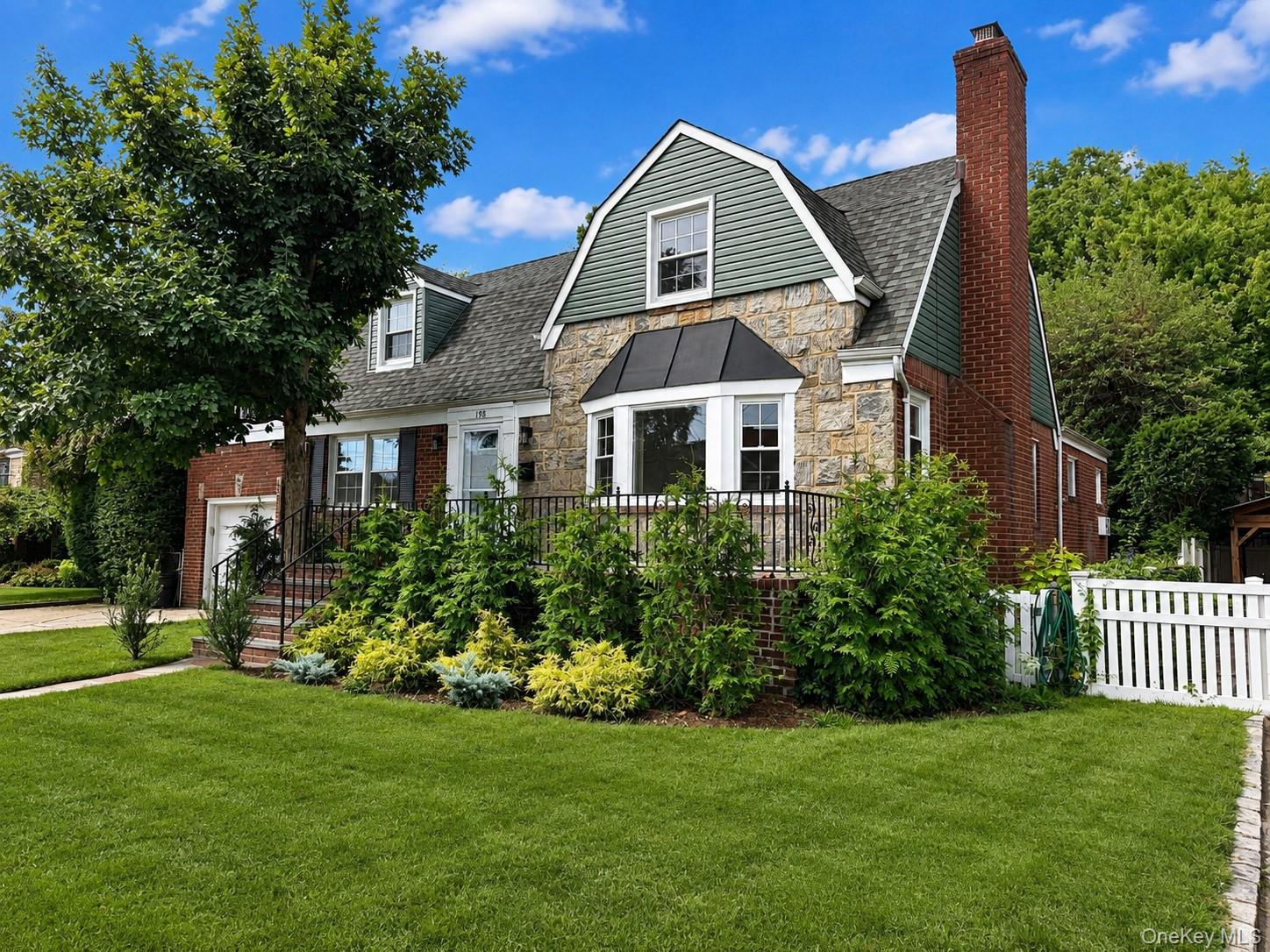 198 Canterbury – For Sale