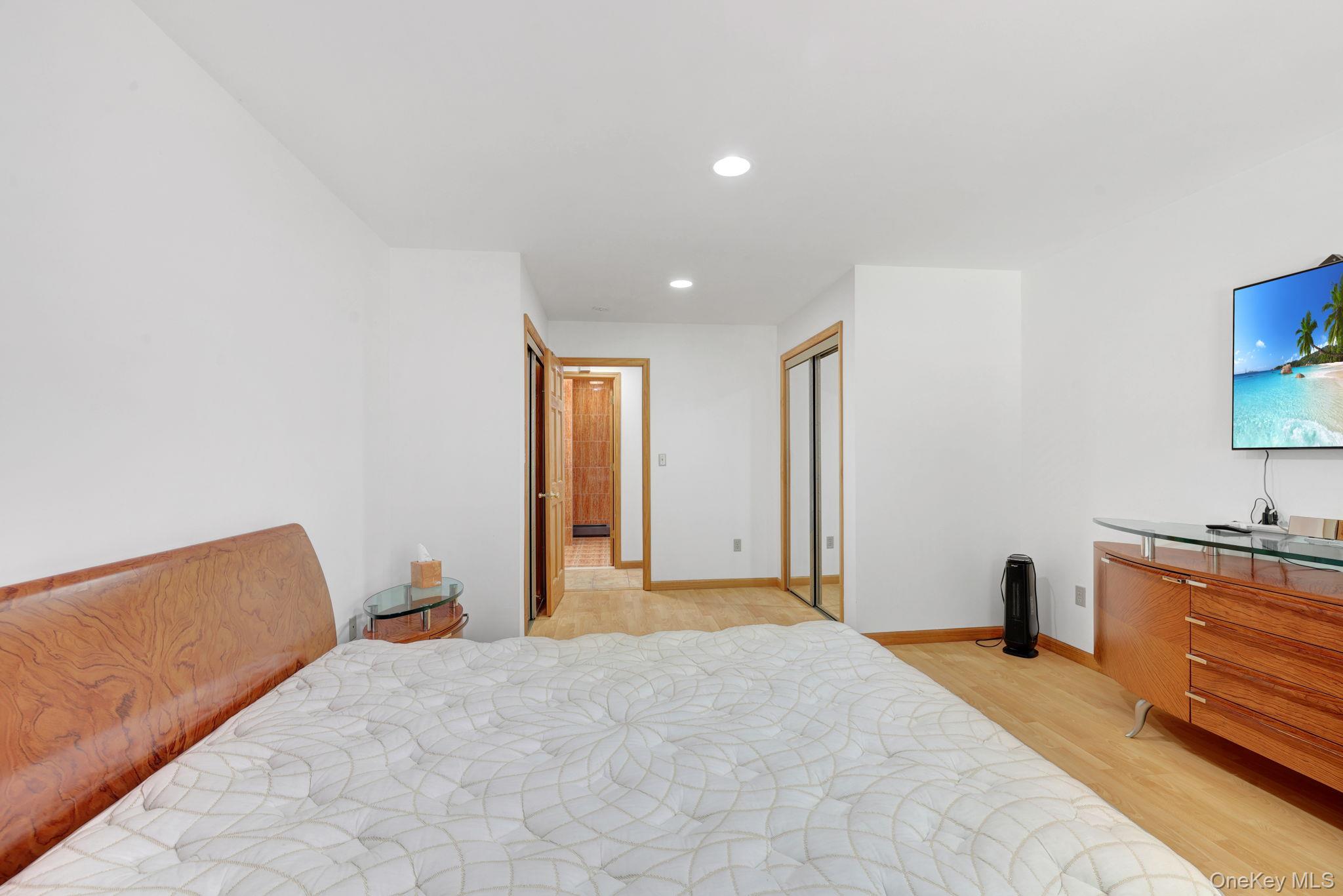 993 Hurd Road – For Sale photo 18