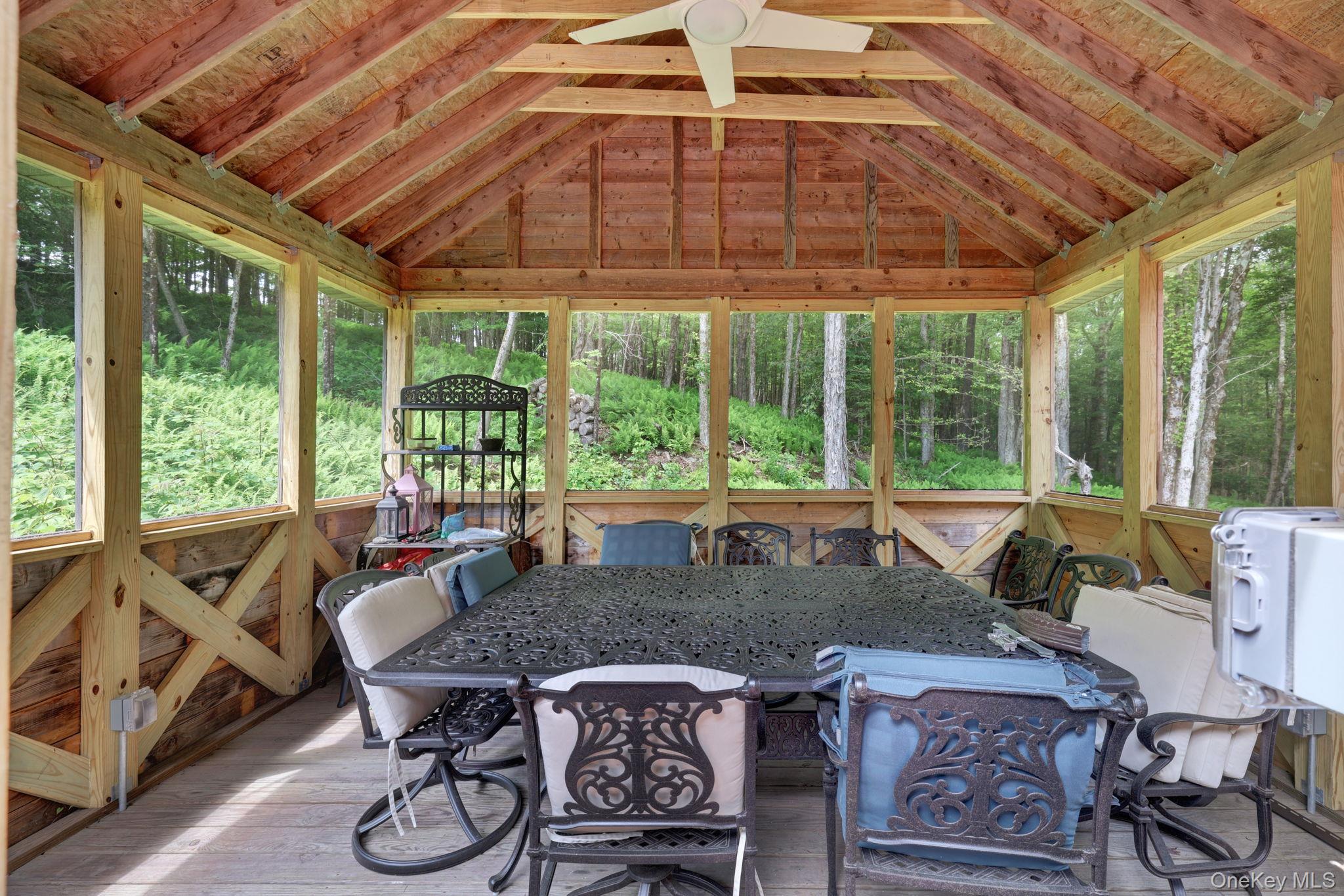 993 Hurd Road – For Sale photo 5