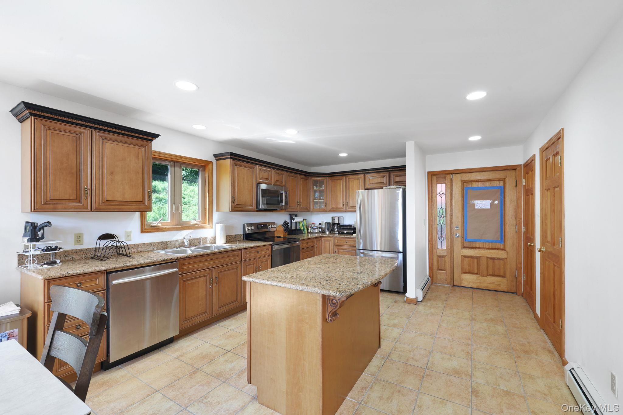 993 Hurd Road – For Sale photo 10