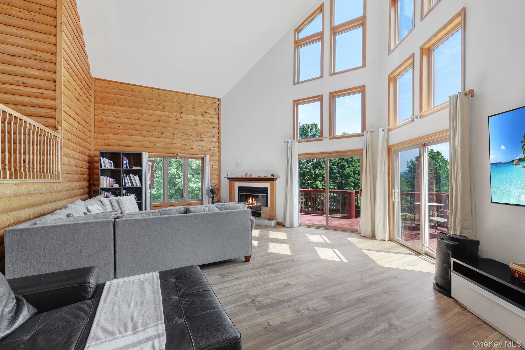 993 Hurd Road – For Sale photo 15
