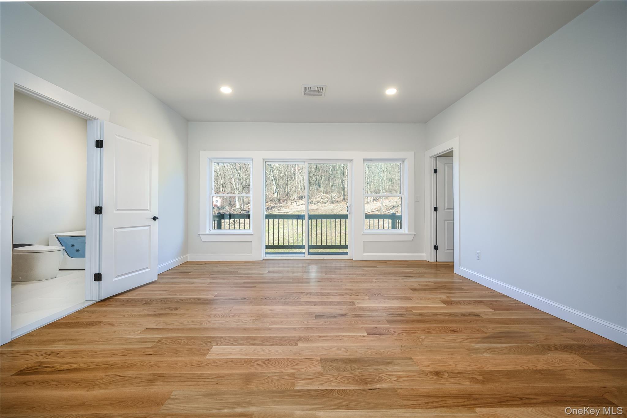 133 W Mombasha Road – For Sale photo 27