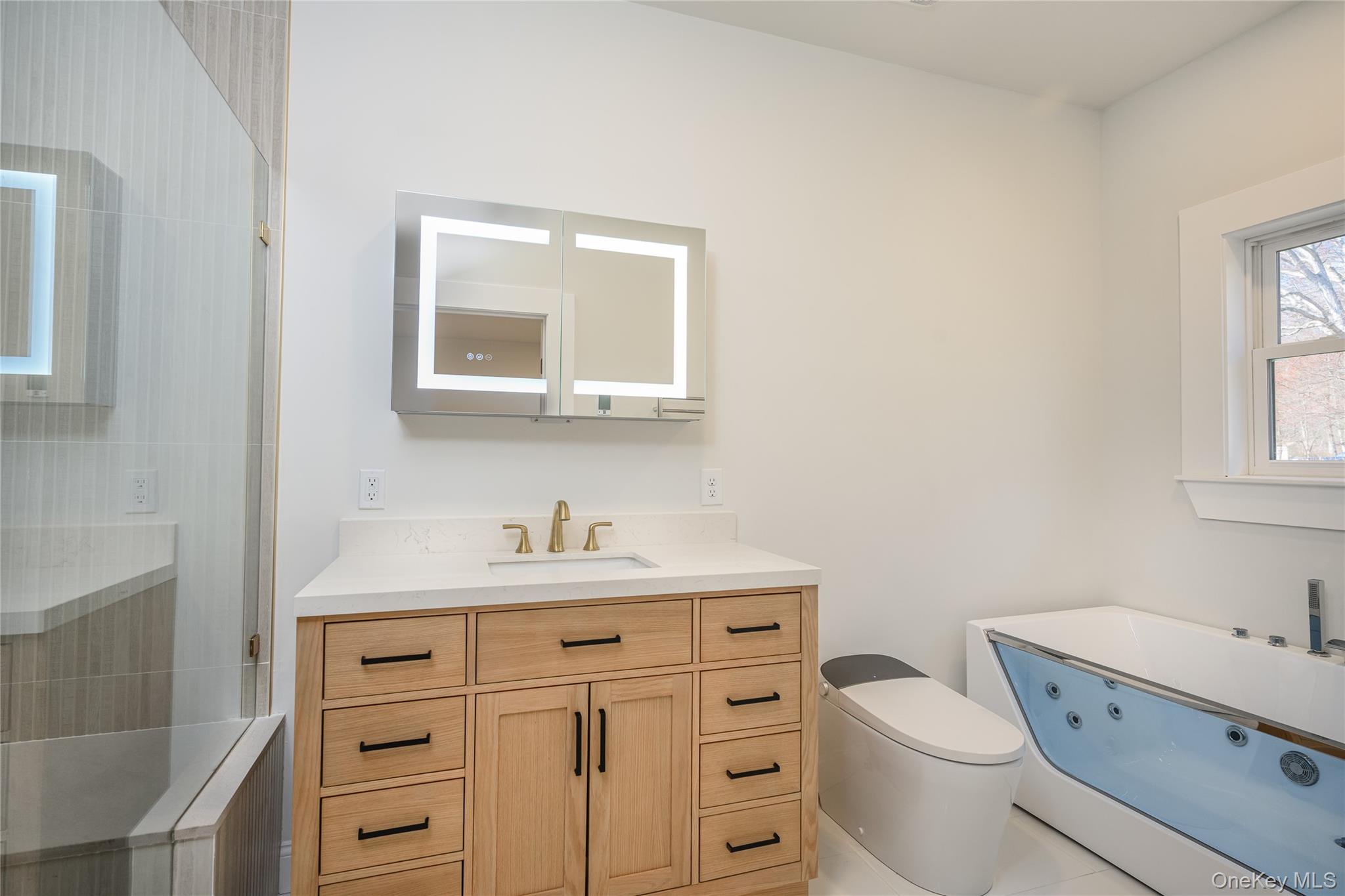 133 W Mombasha Road – For Sale photo 30