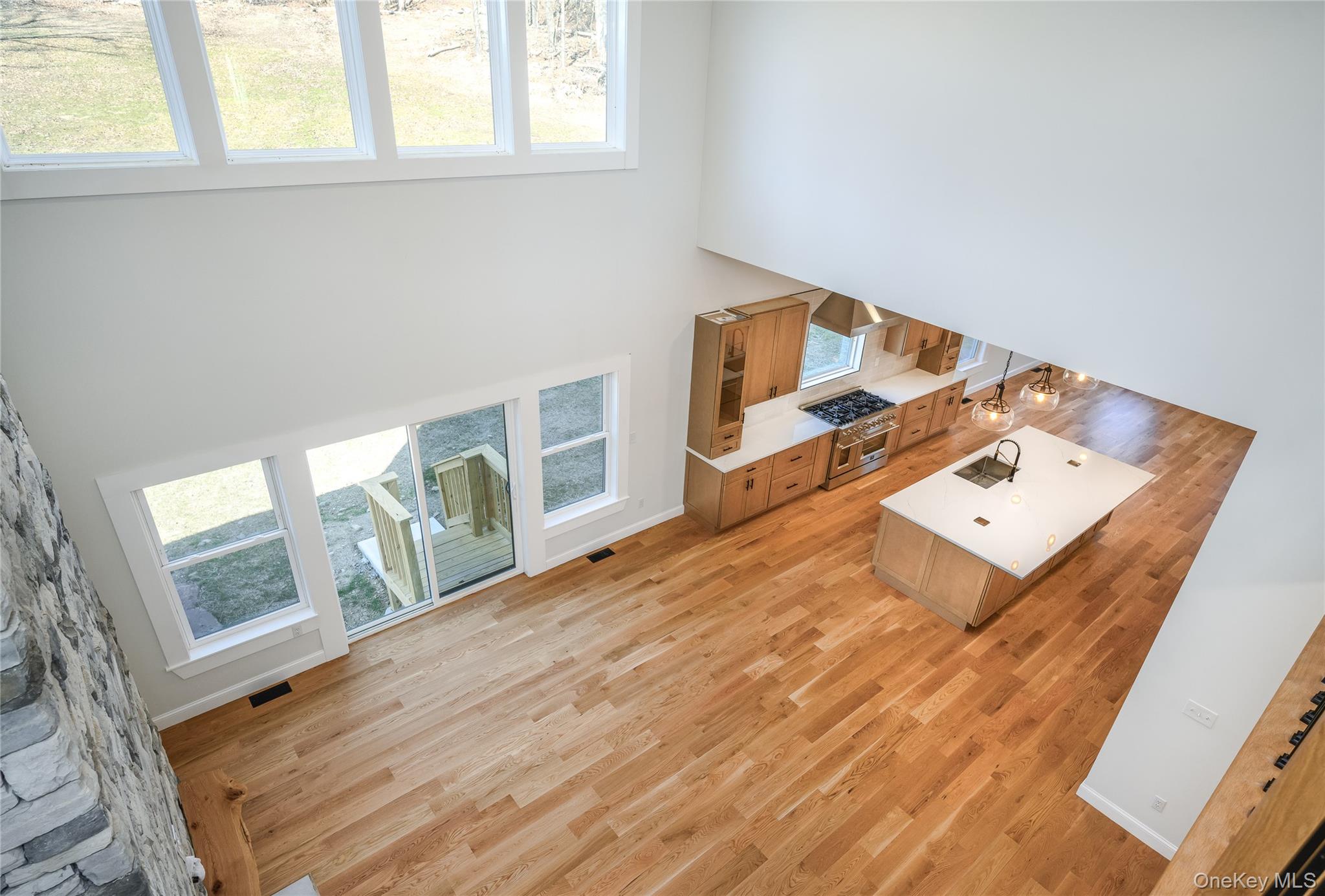 133 W Mombasha Road – For Sale photo 24