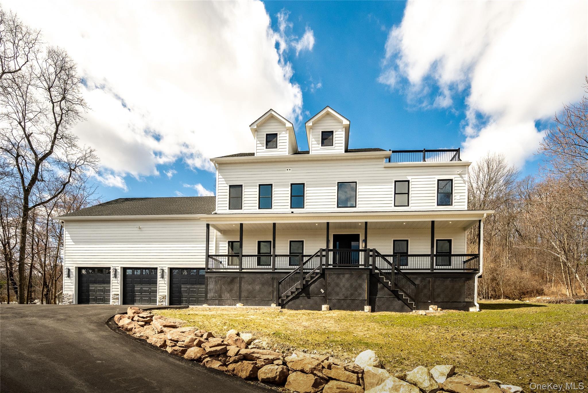133 W Mombasha Road – For Sale