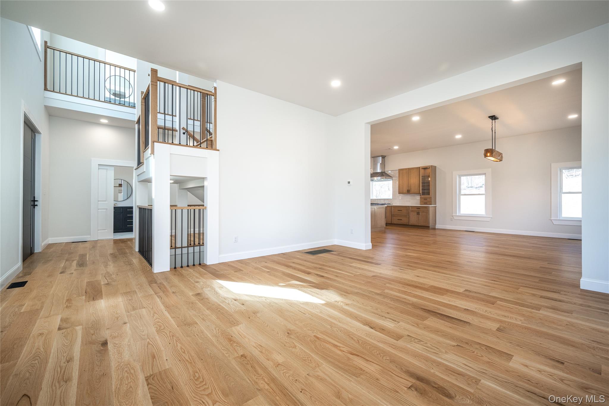 133 W Mombasha Road – For Sale photo 18