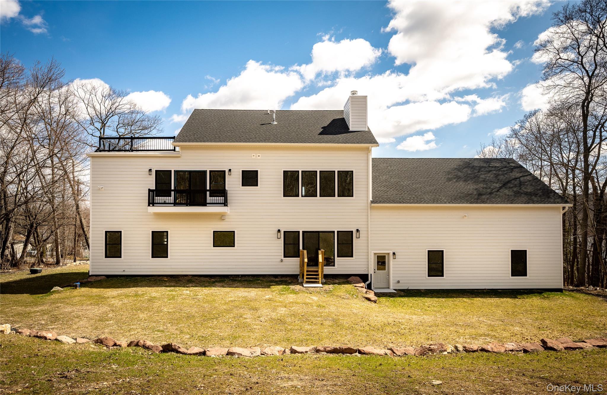 133 W Mombasha Road – For Sale photo 3
