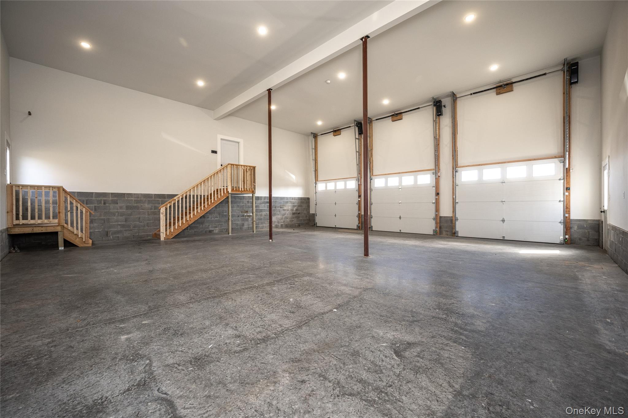 133 W Mombasha Road – For Sale photo 43