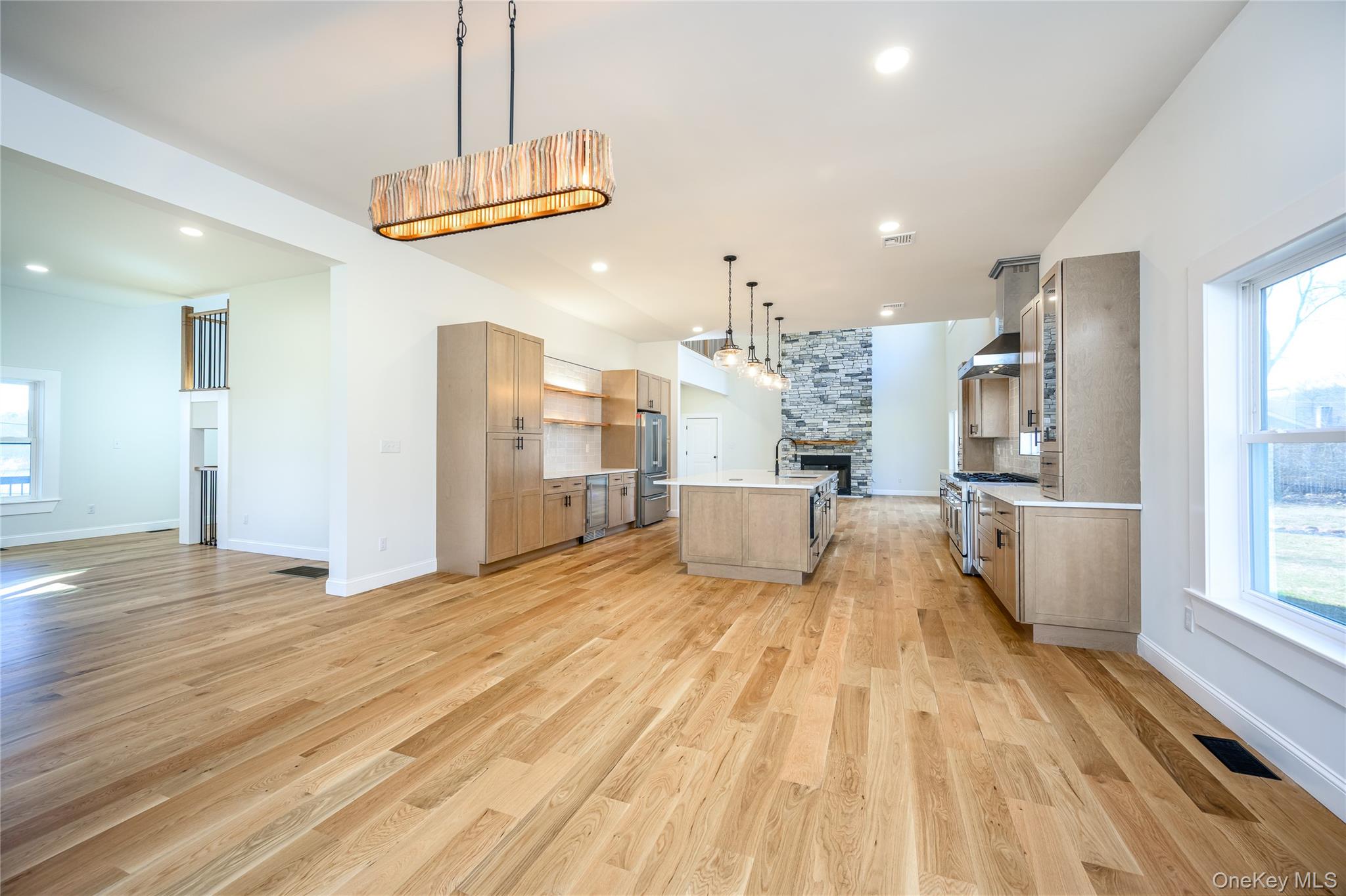 133 W Mombasha Road – For Sale photo 15