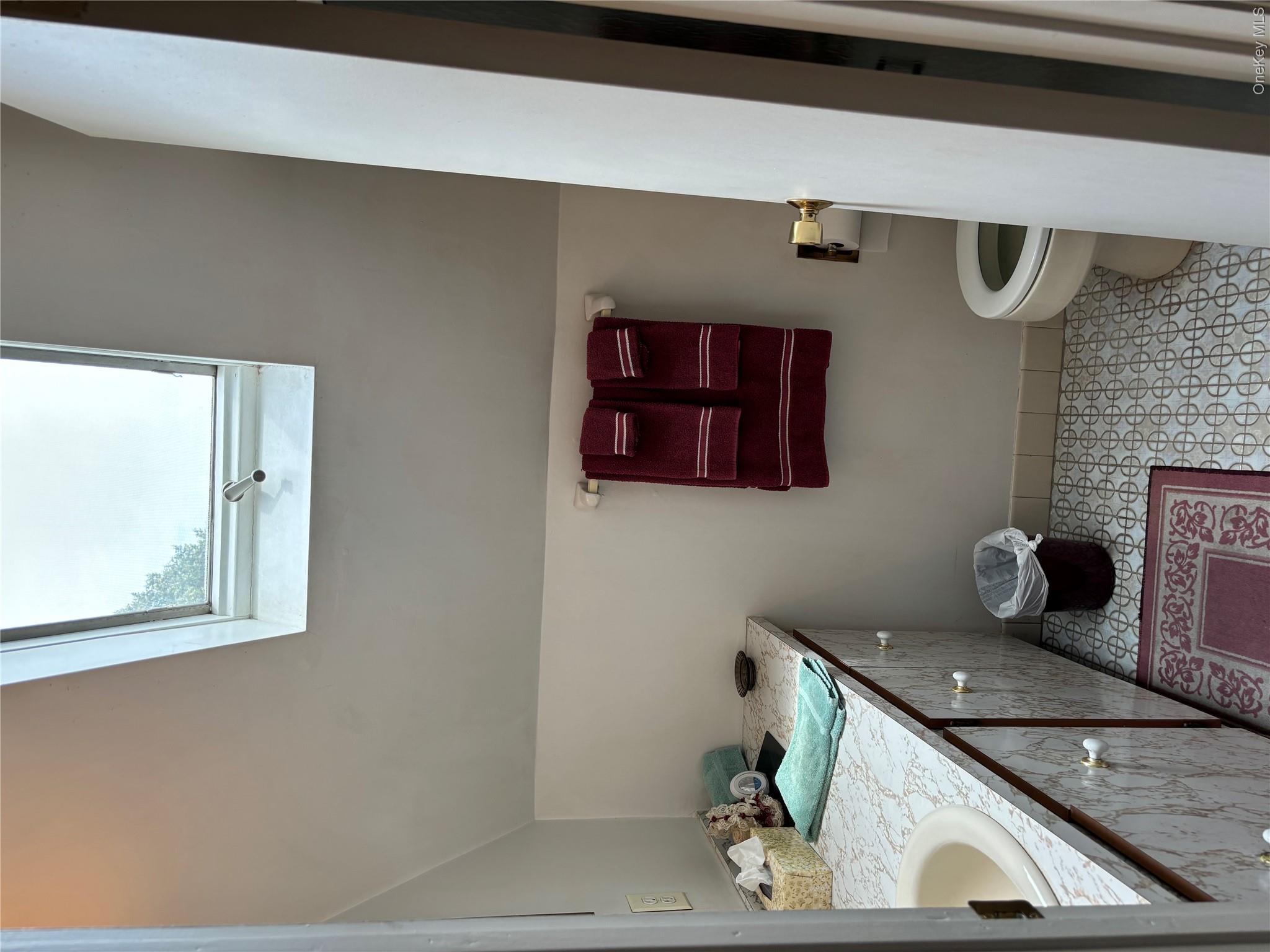 655 2nd Place S – For Sale photo 16