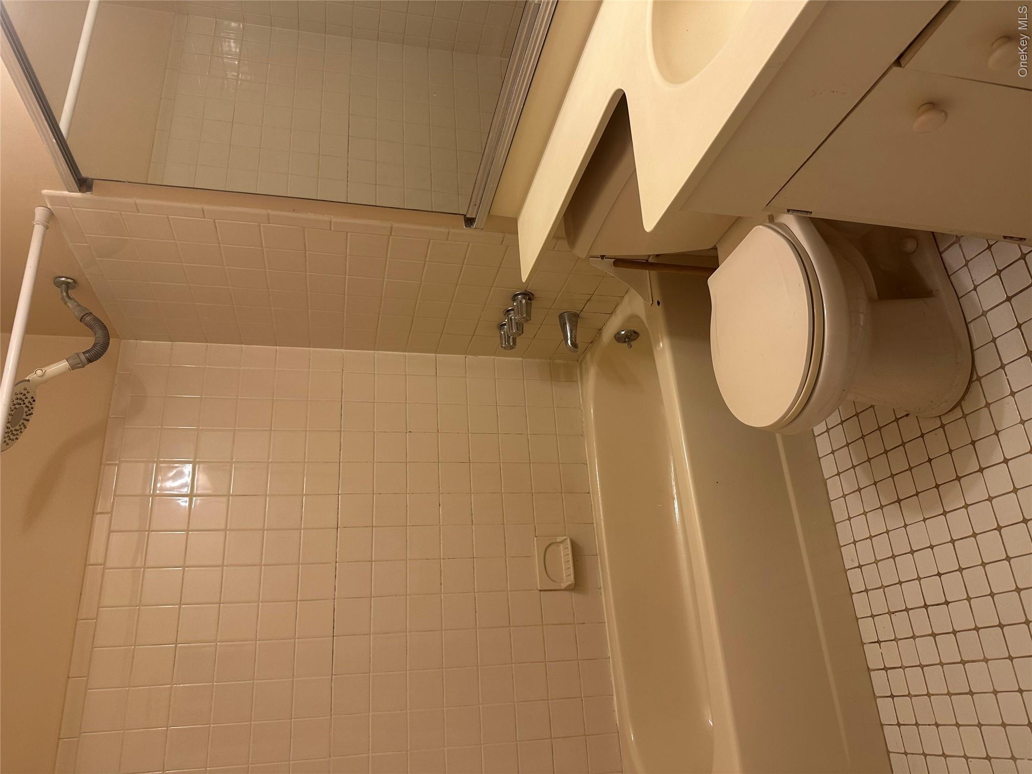 11 Lexington Hill, Unit 8 photo 13