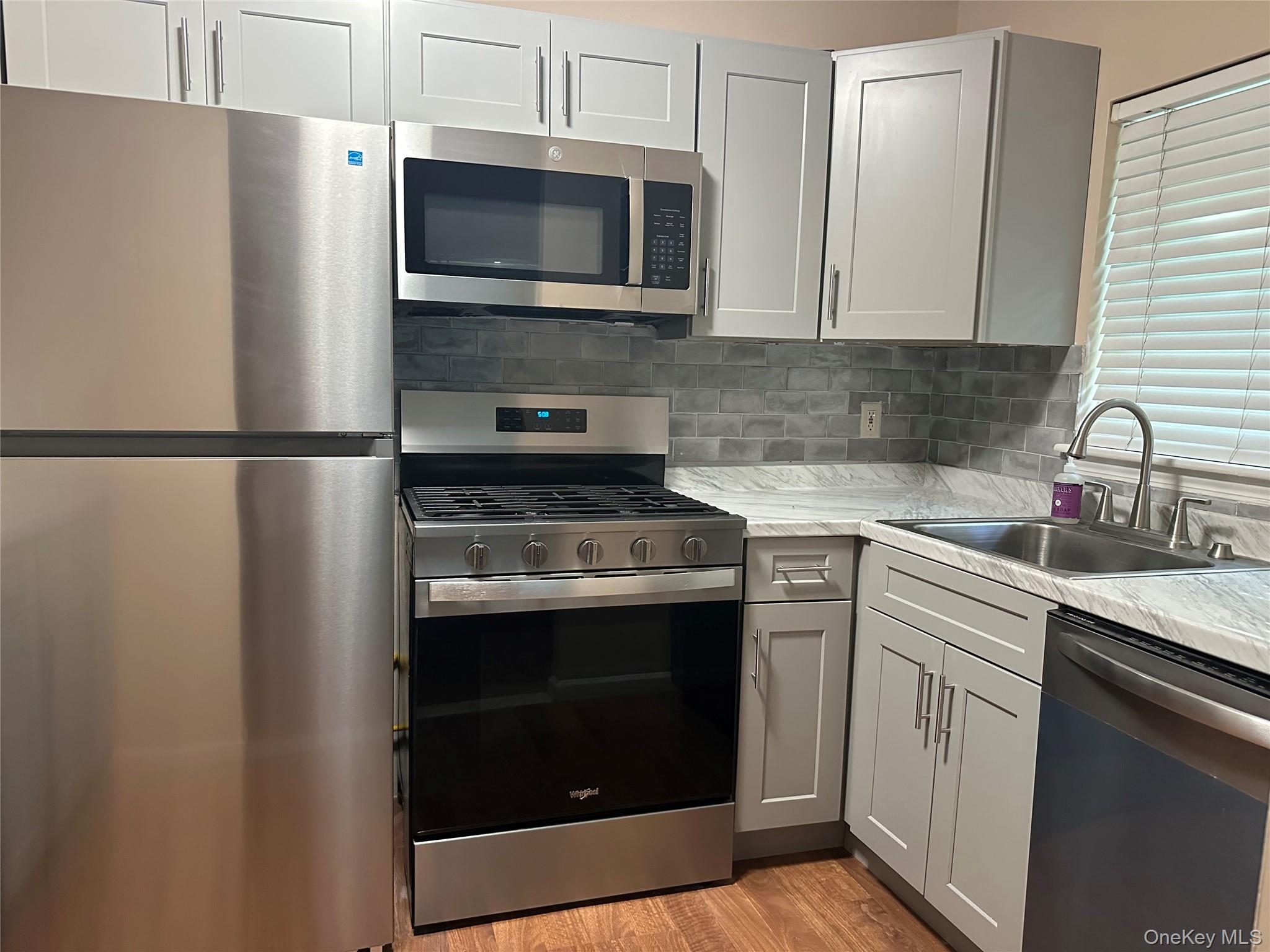 11 Lexington Hill, Unit 8