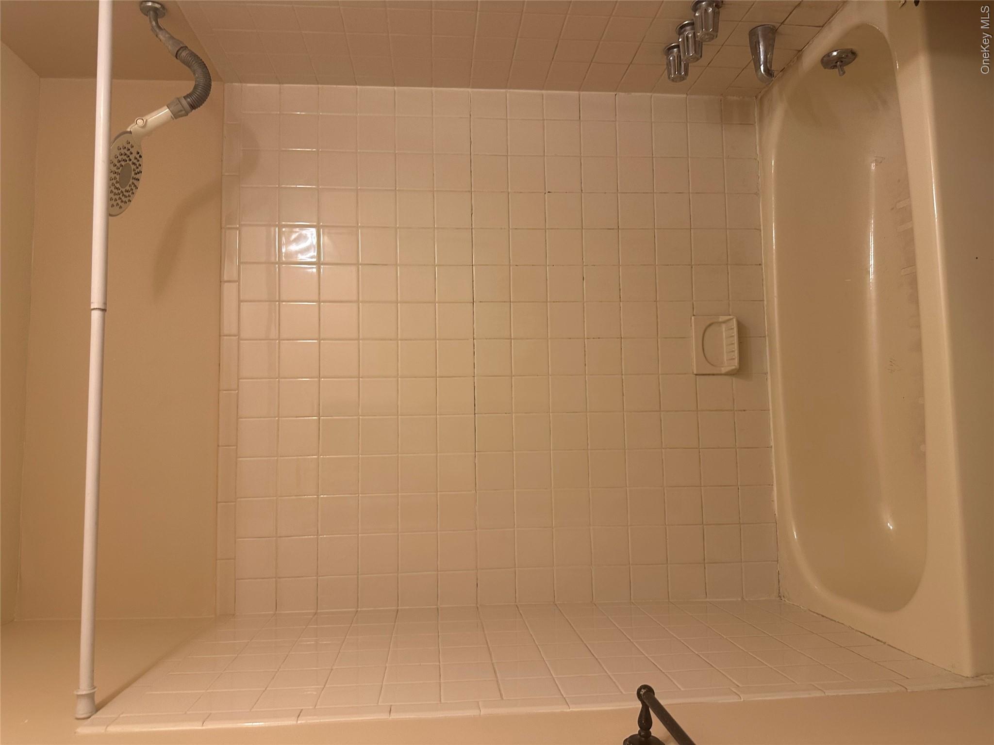 11 Lexington Hill, Unit 8 photo 14