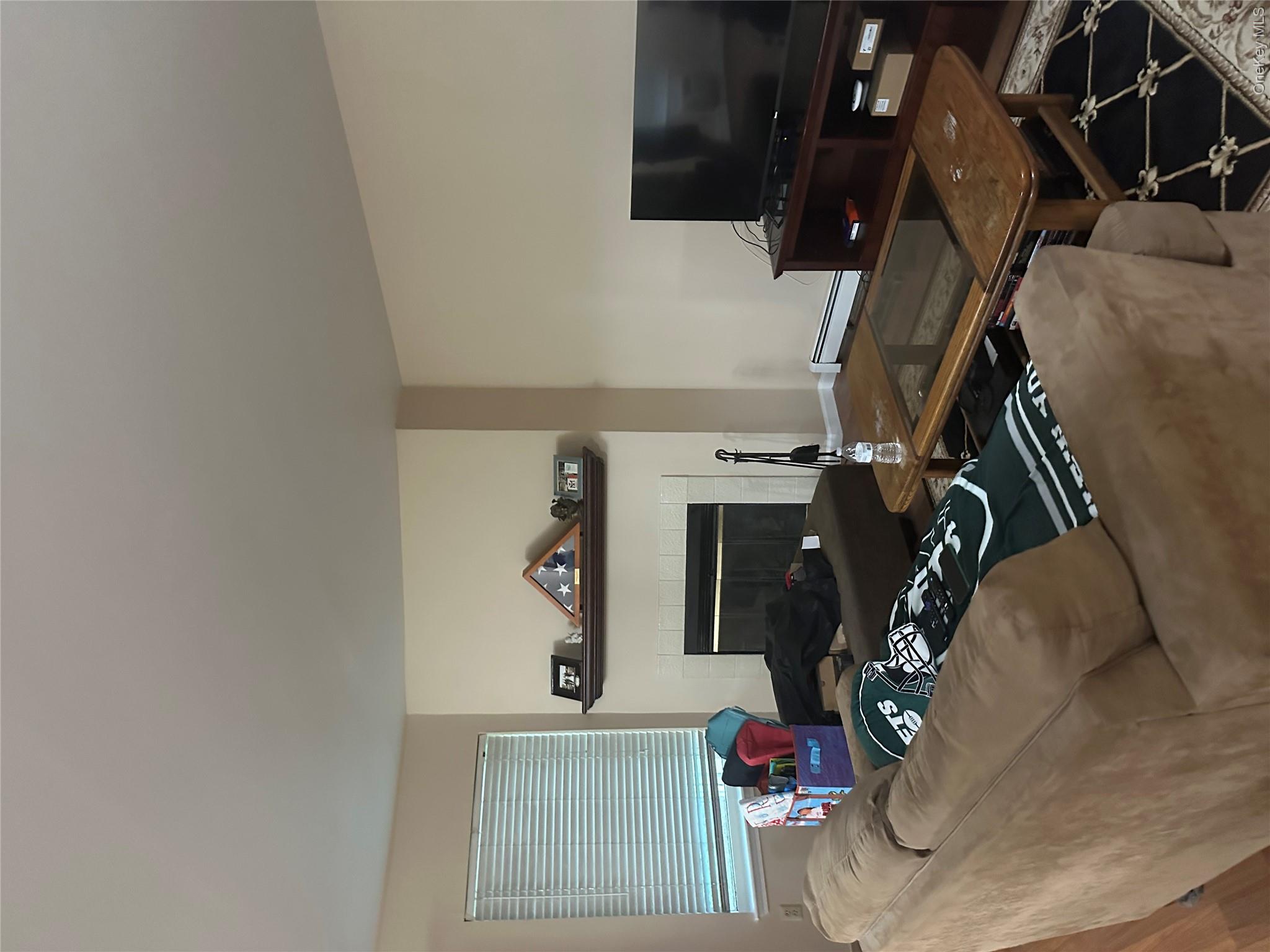 11 Lexington Hill, Unit 8 photo 6