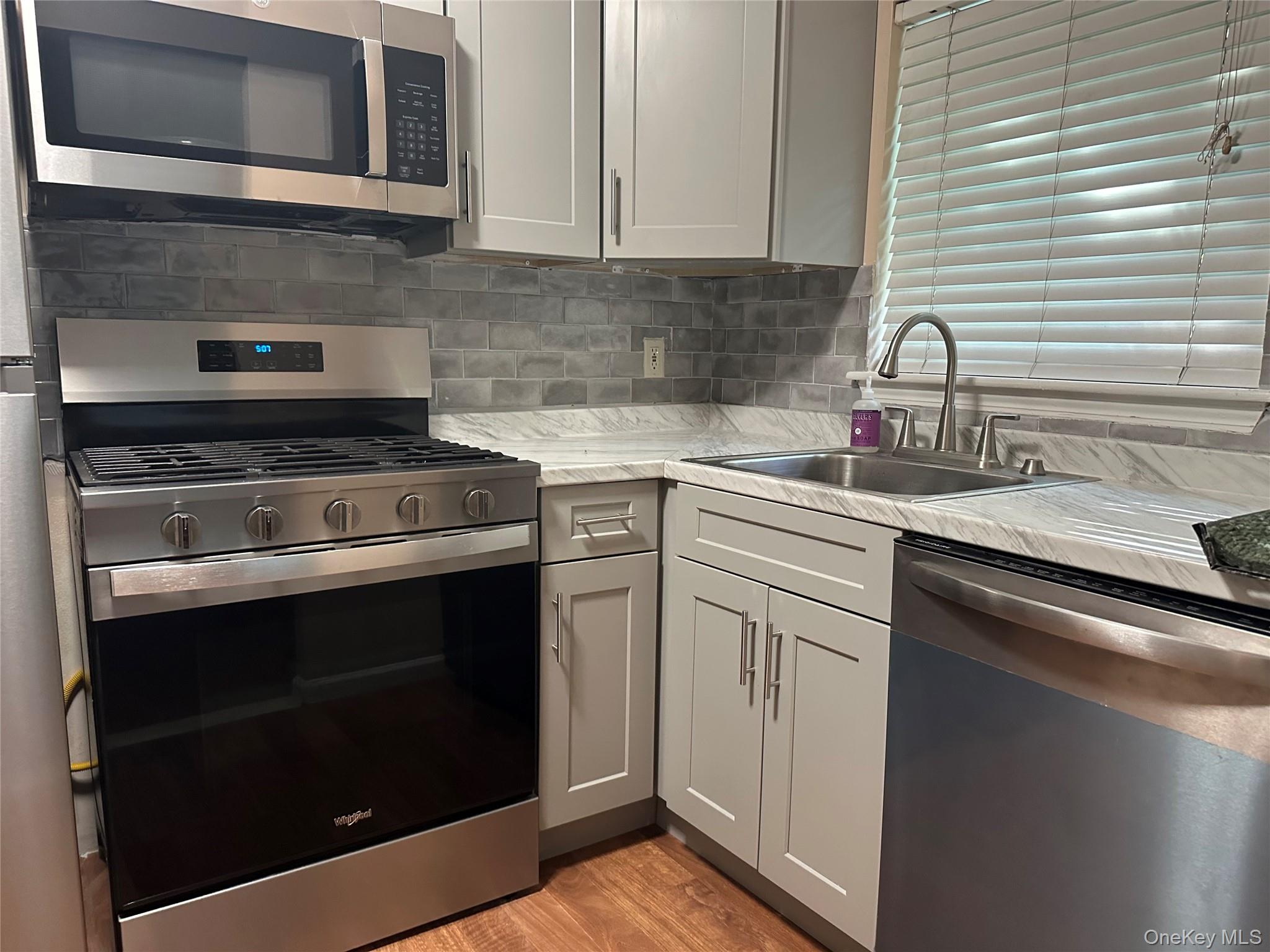 11 Lexington Hill, Unit 8 photo 2
