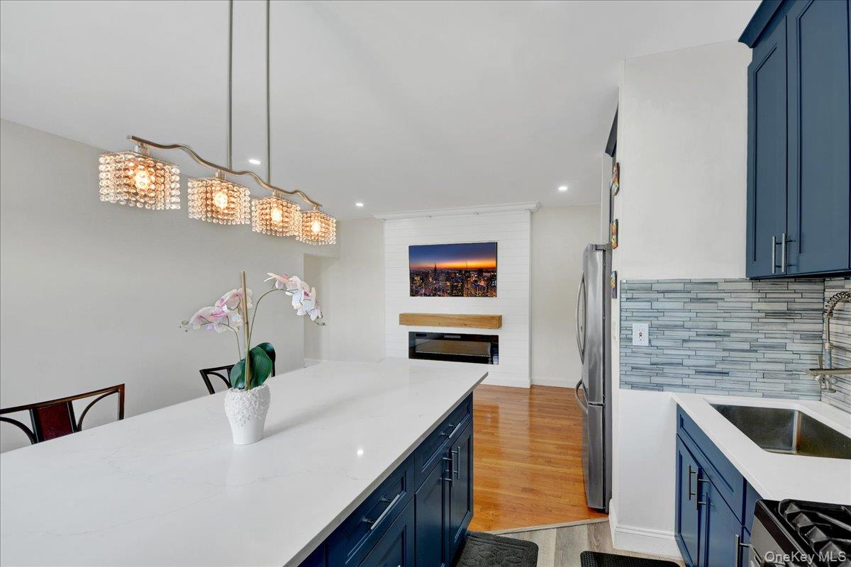 4784 Boston Post Road, Unit B43 photo 4
