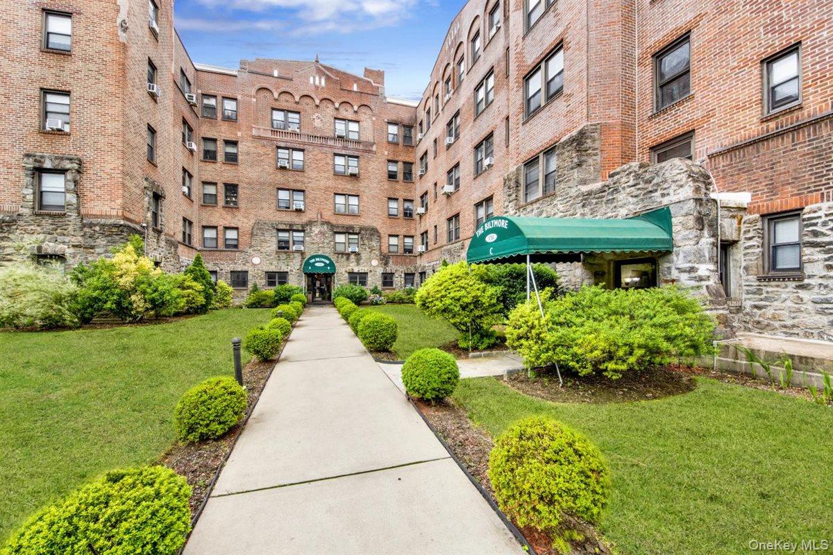 4784 Boston Post Road, Unit B43 photo 14