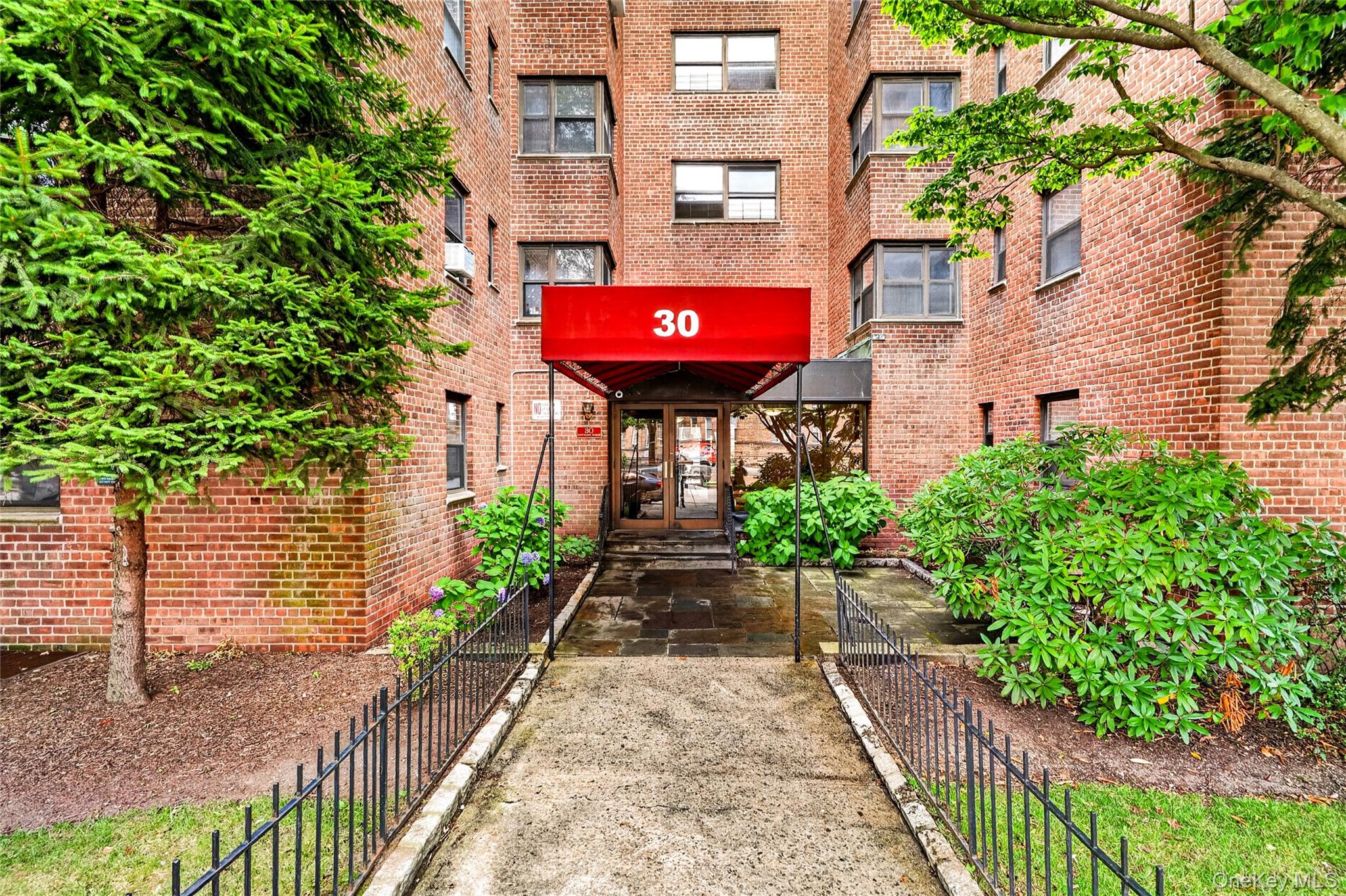30 Fleetwood Avenue, Unit 4F photo 3