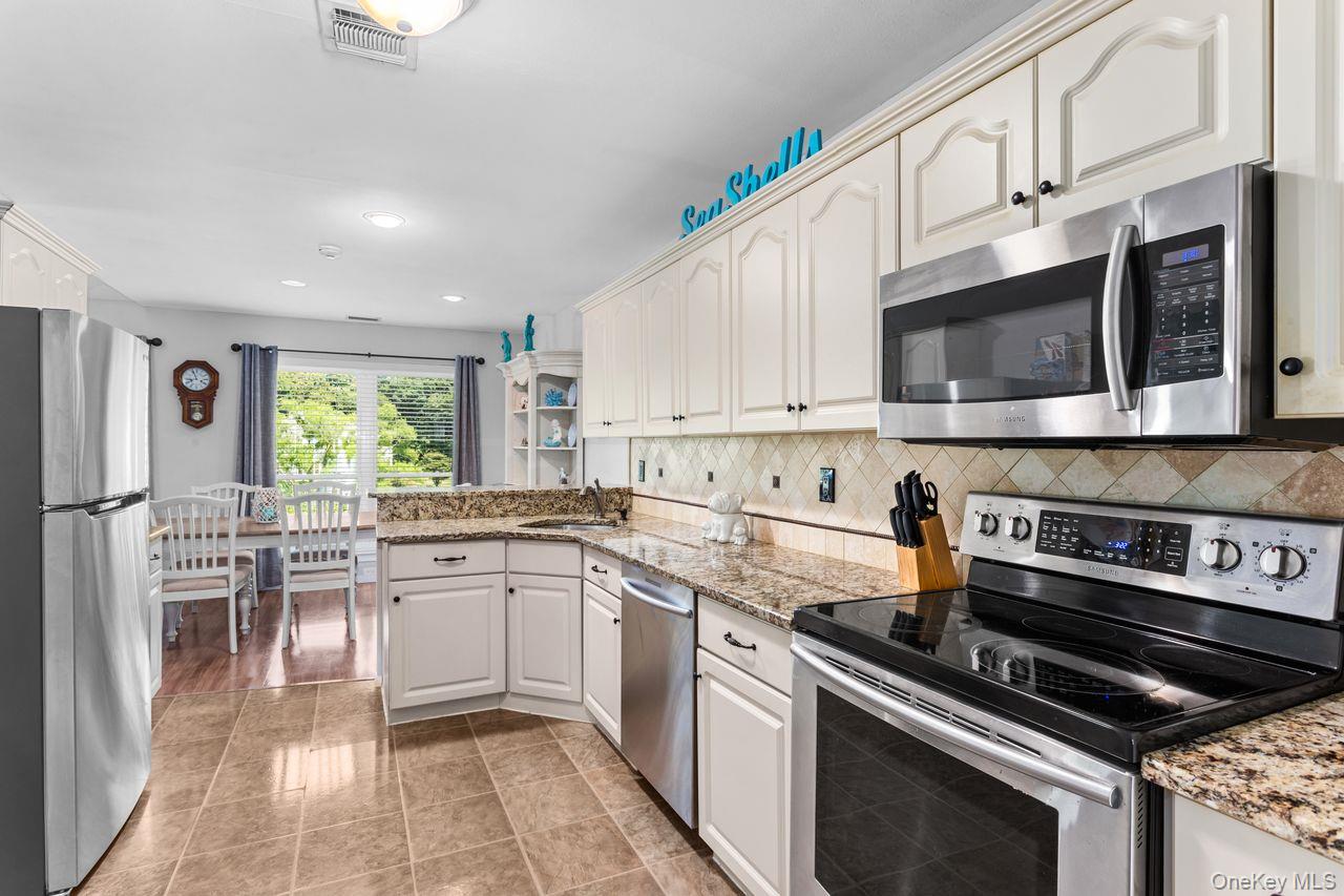 17 Lakeview Drive – For Sale photo 2