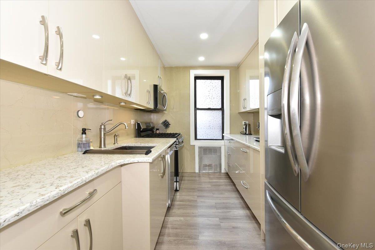 2680 E 19th Street, Unit 2S photo 21