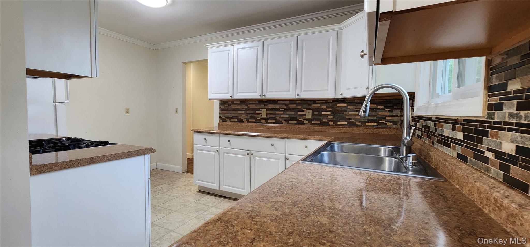 48 Gleason Boulevard – For Sale photo 6