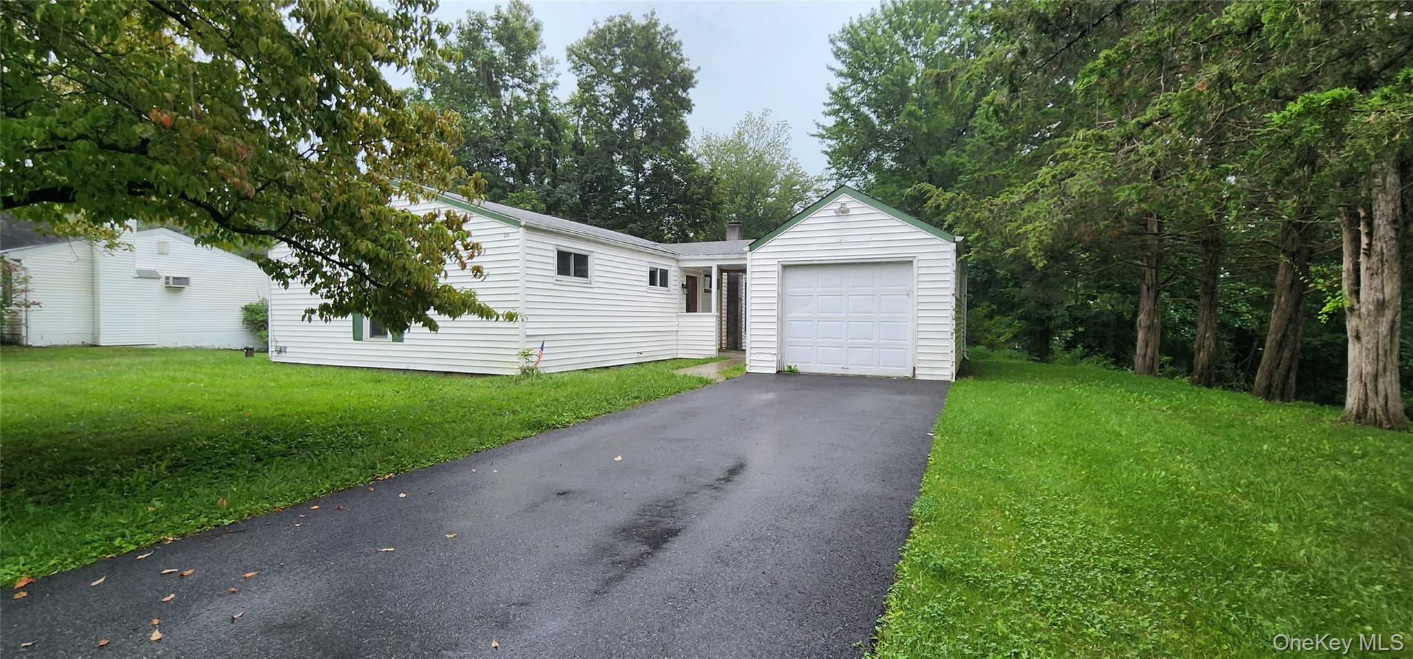 48 Gleason Boulevard – For Sale photo 4