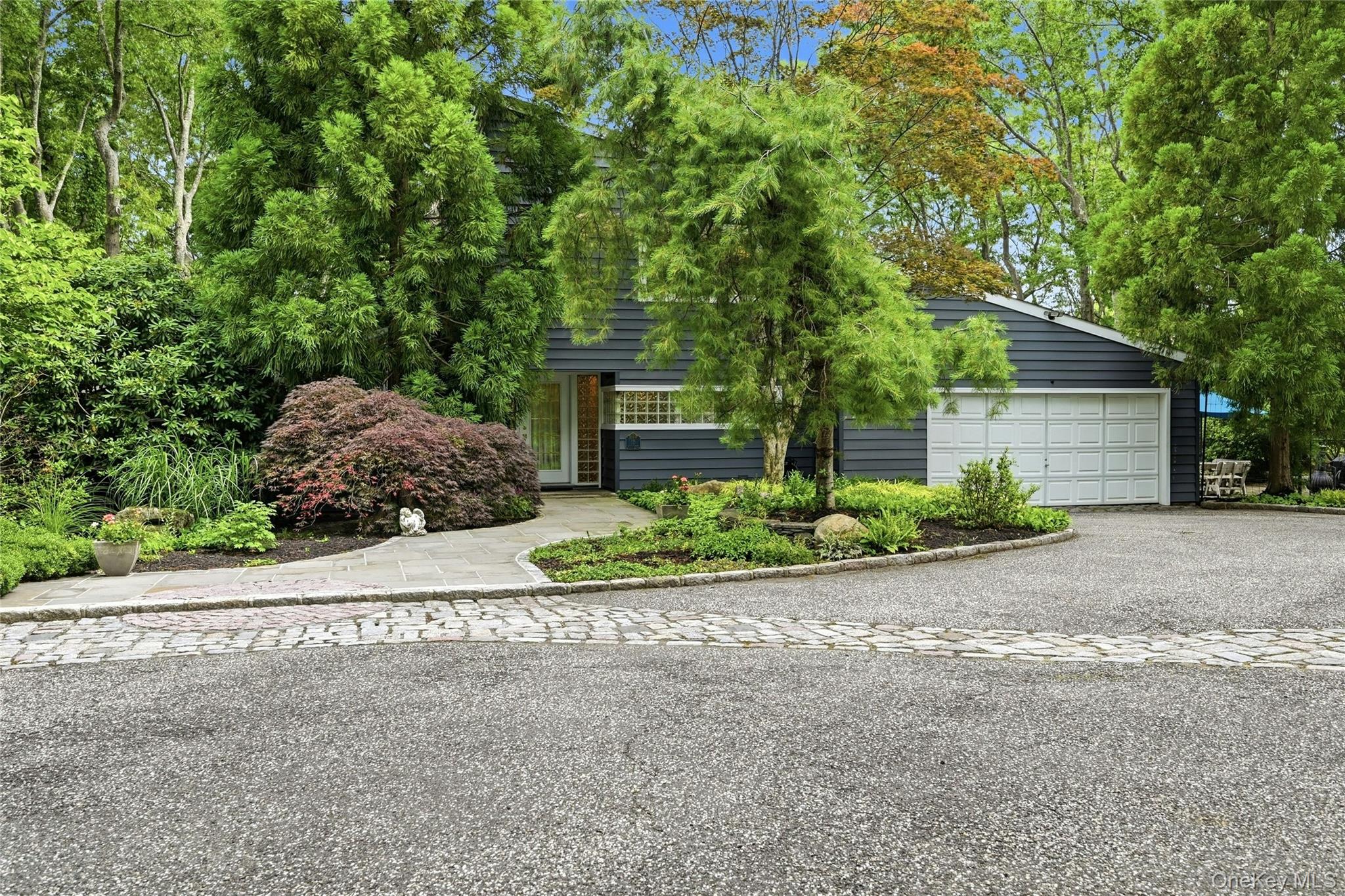 18 Nicole Court – For Sale