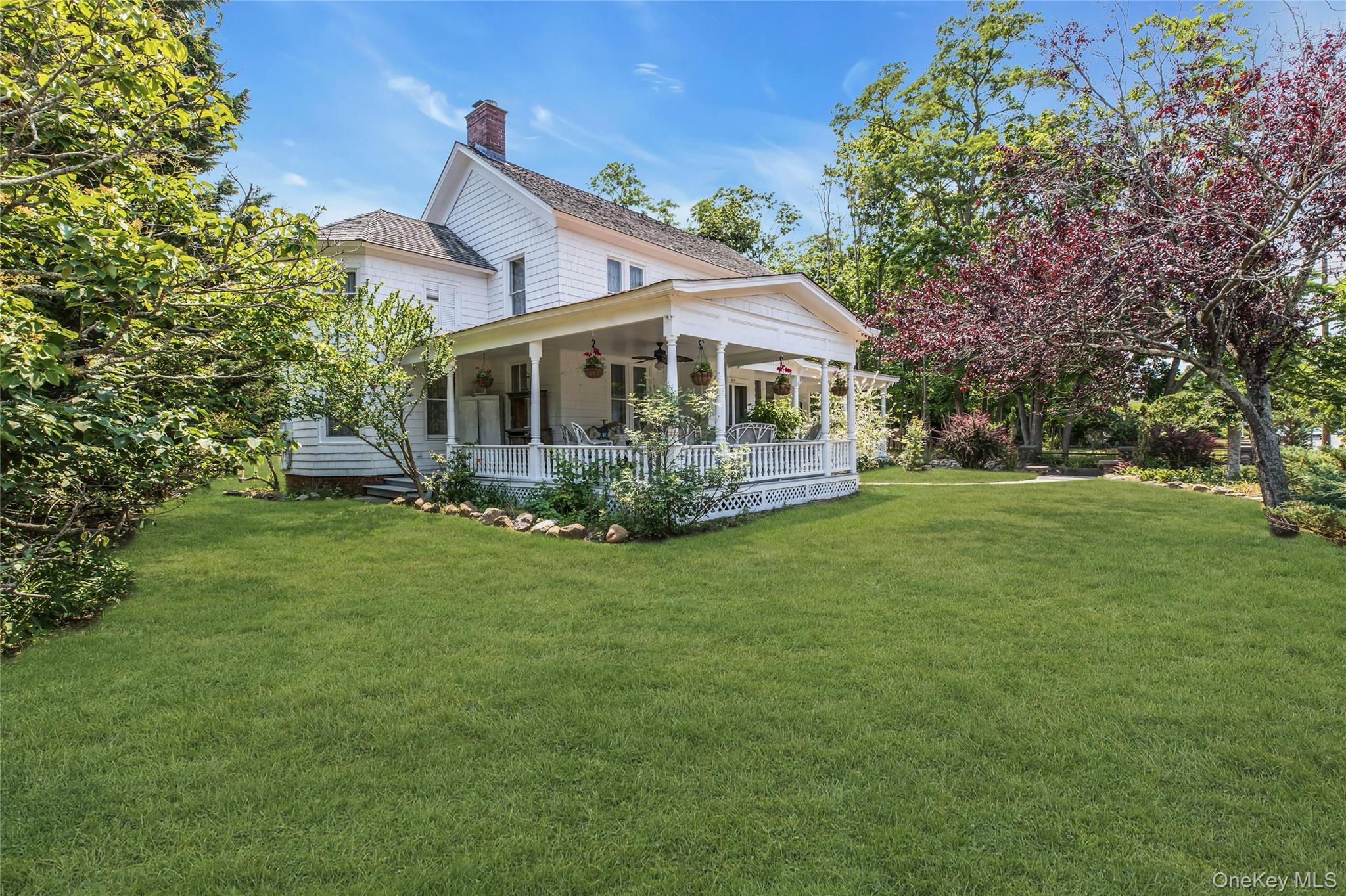 430 Montauk Highway – For Sale