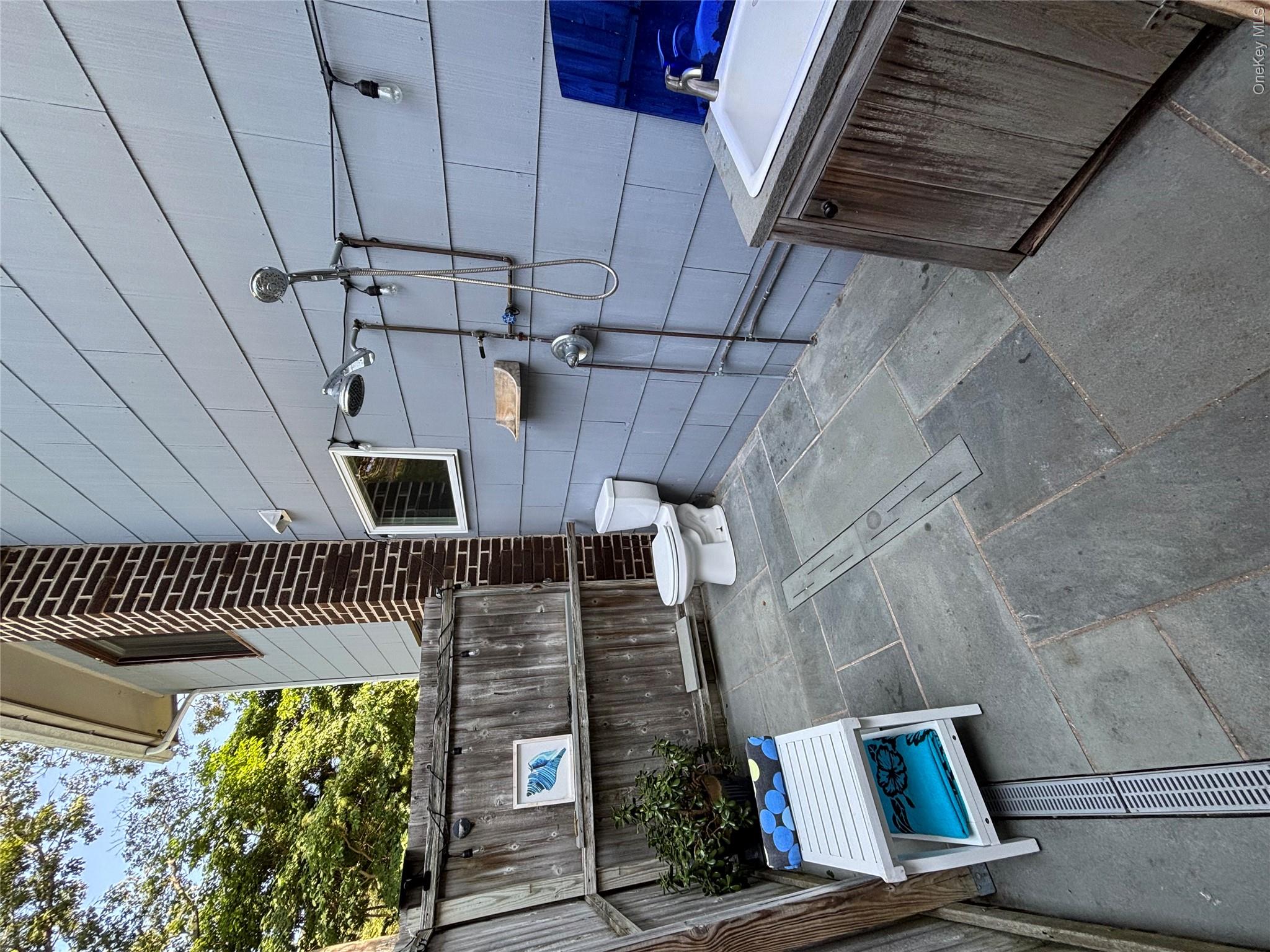 17 Columbine Avenue S – For Rent photo 34