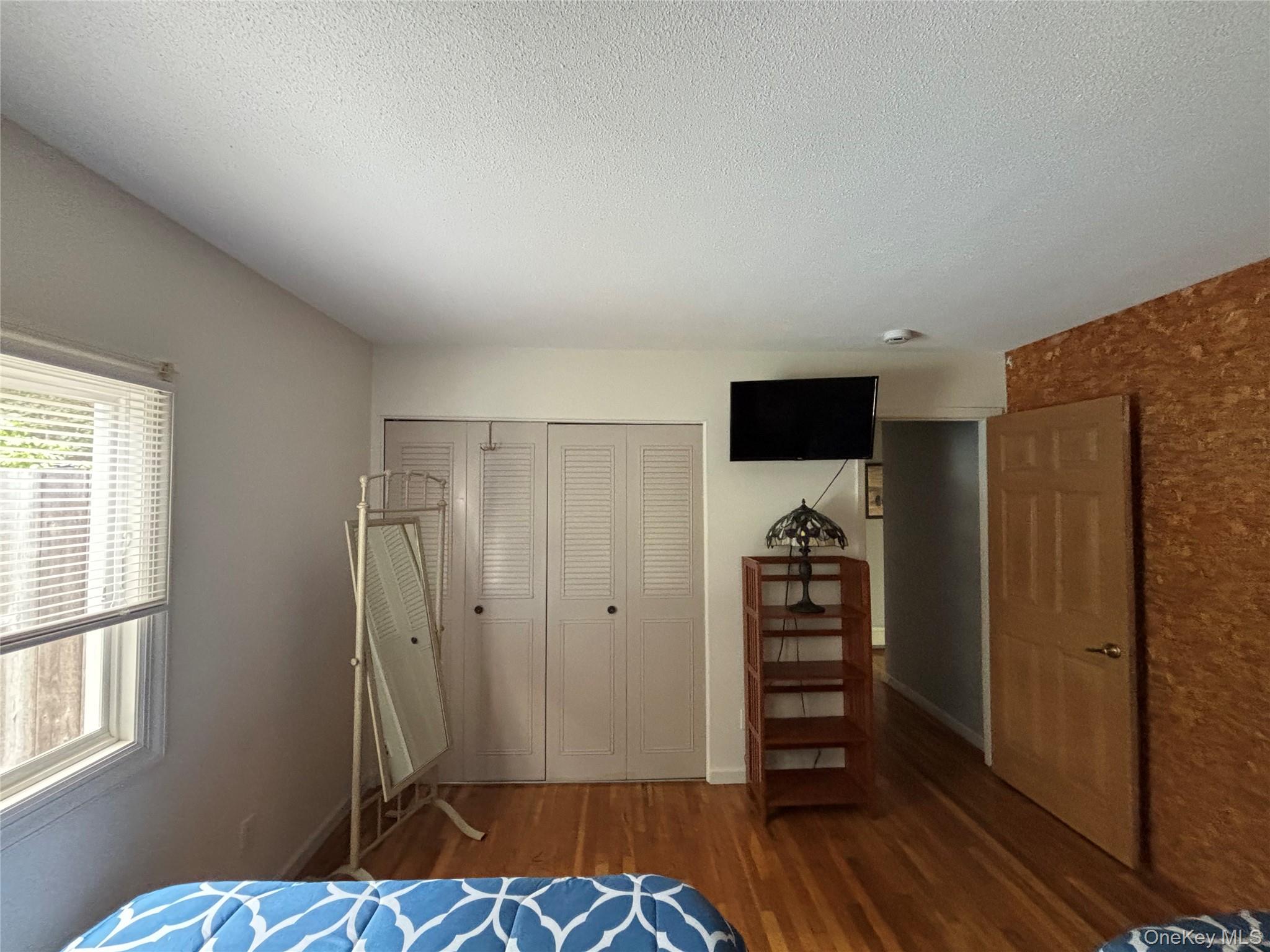 17 Columbine Avenue S – For Rent photo 20