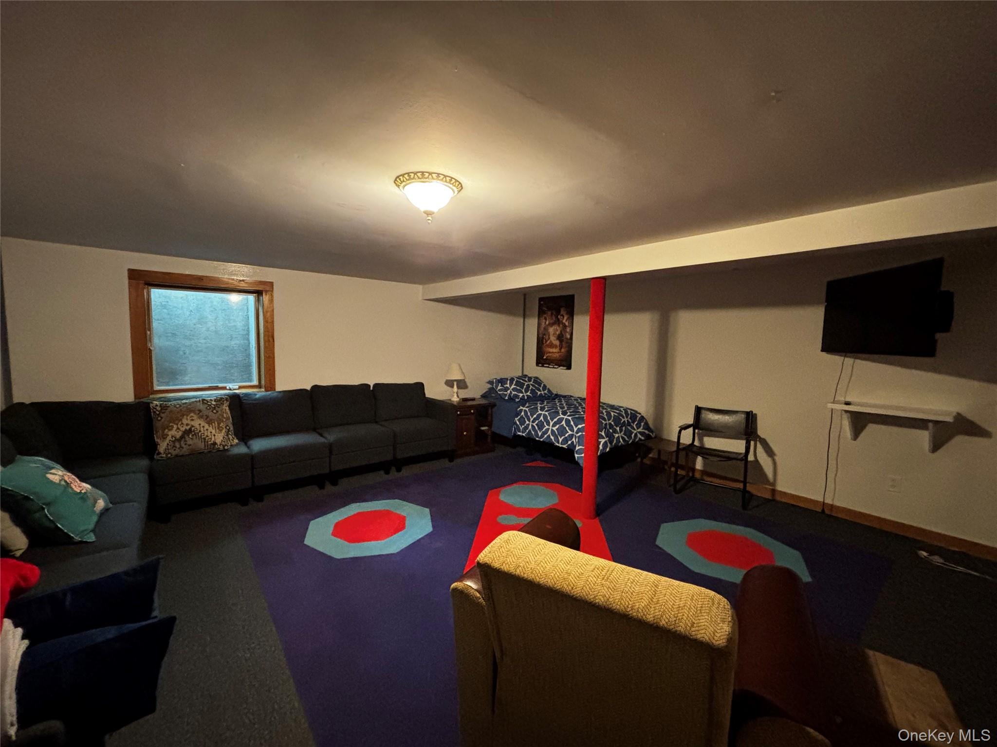 17 Columbine Avenue S – For Rent photo 31
