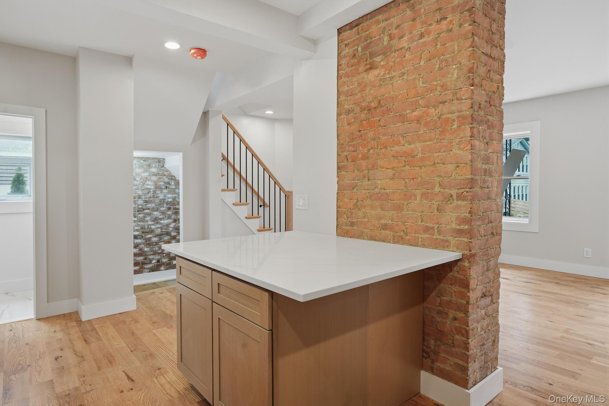 10 Robinson Street – For Sale photo 15