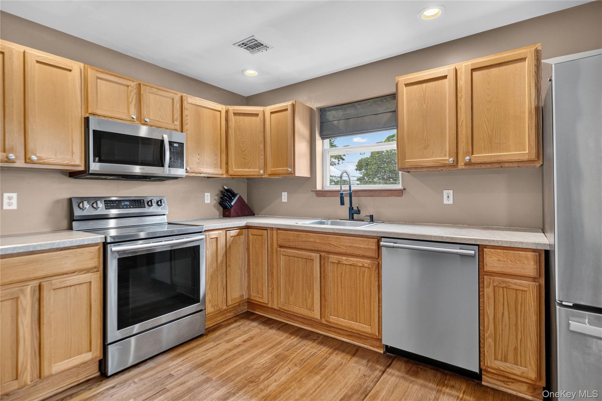 62 Lombardy Drive – For Sale photo 13