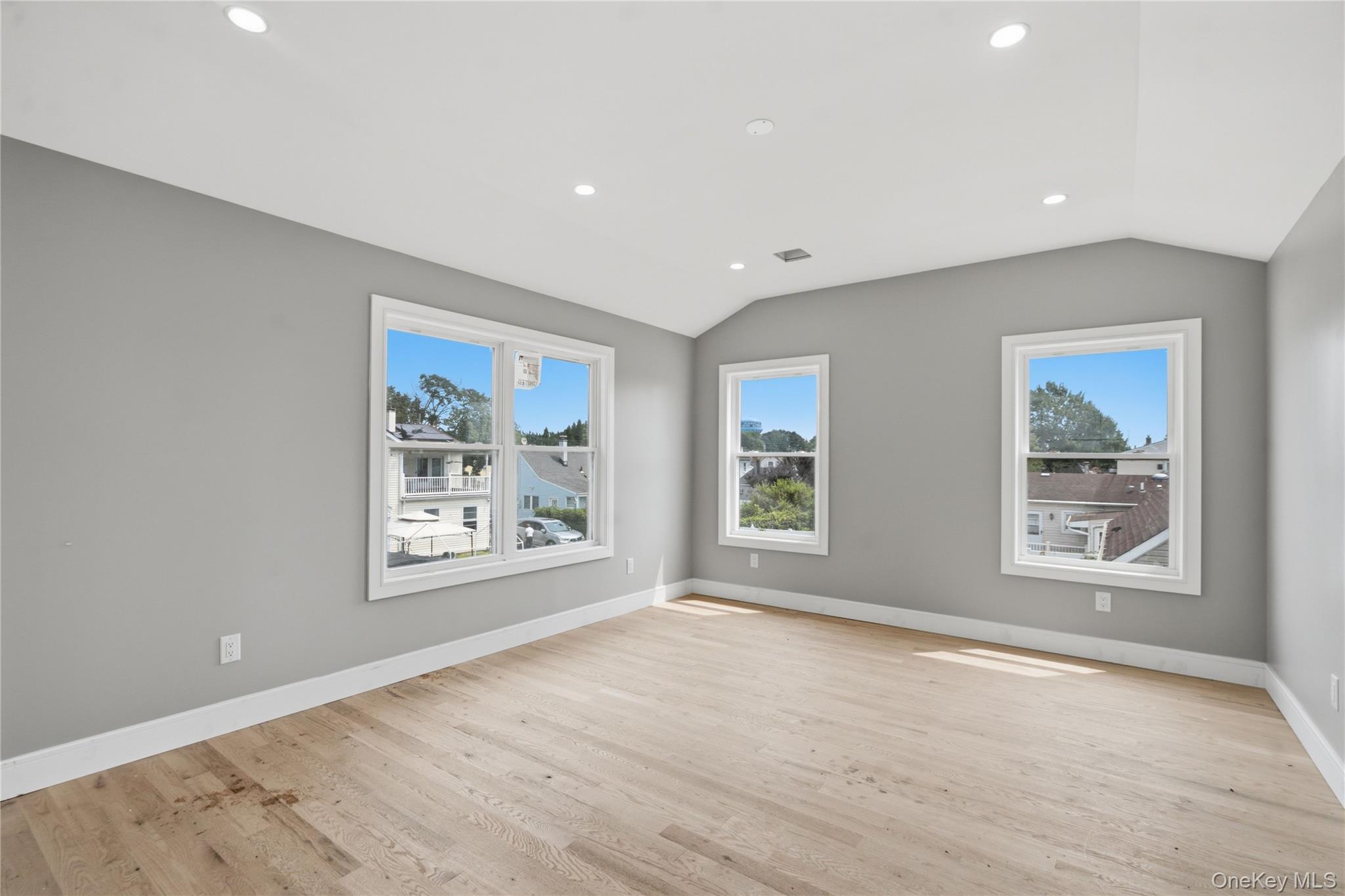 145 Bethpage Road – For Sale photo 25