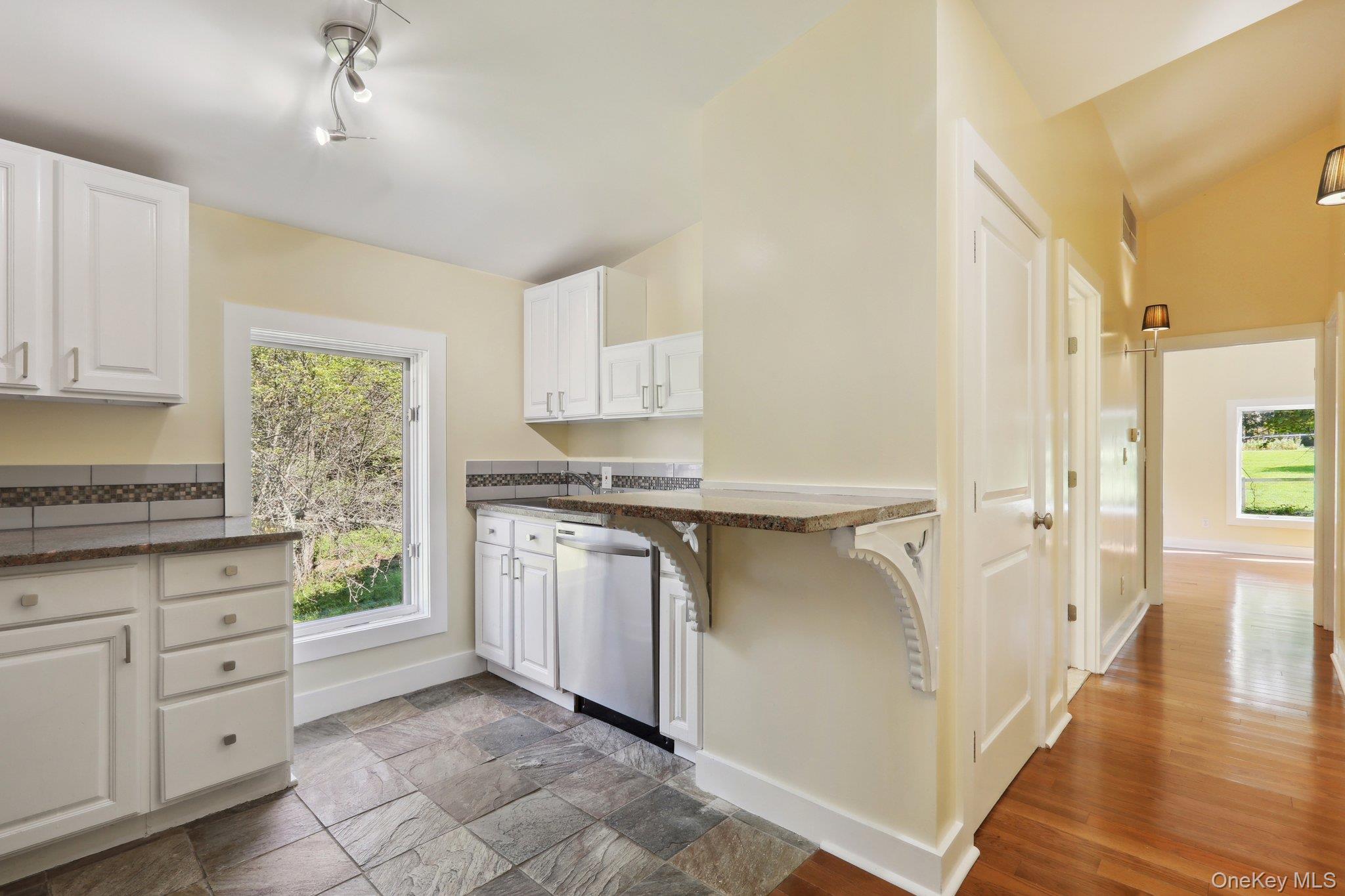 37 West Lane – For Sale photo 5