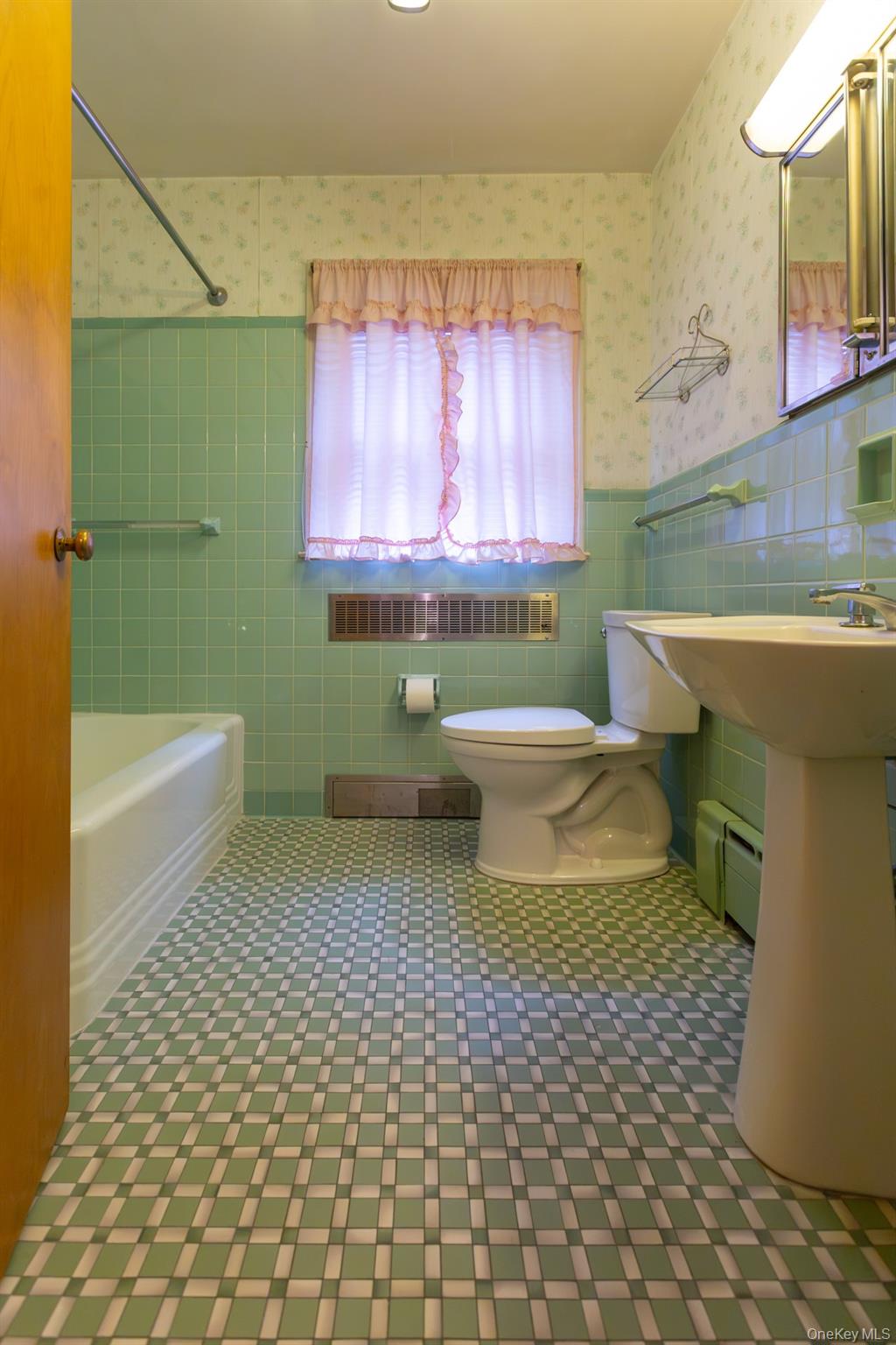 10 Degarmo Place – For Sale photo 15